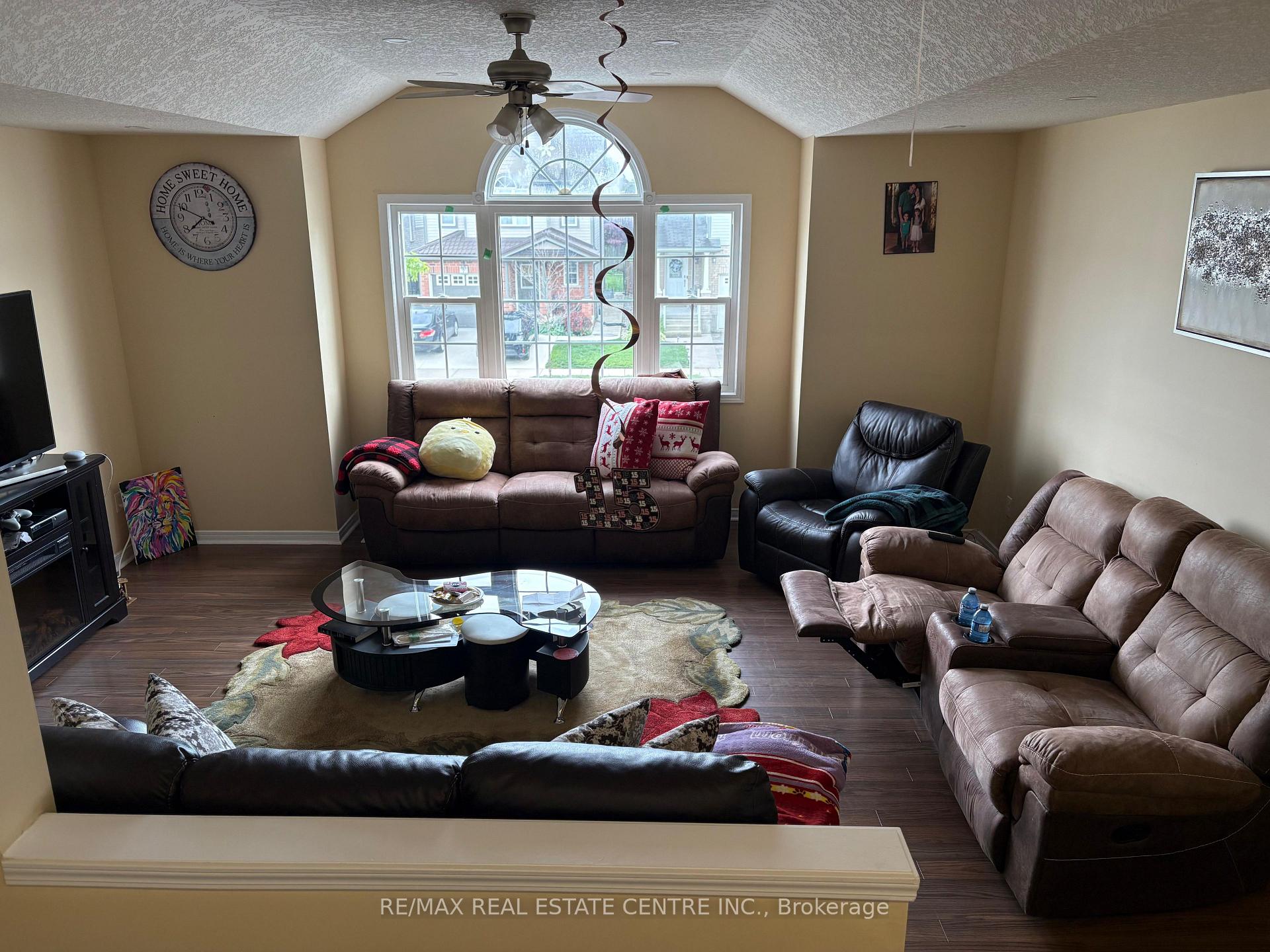 Photo 15 of 2 Sophia Crescent, Kitchener, Huron Park — HOMEH