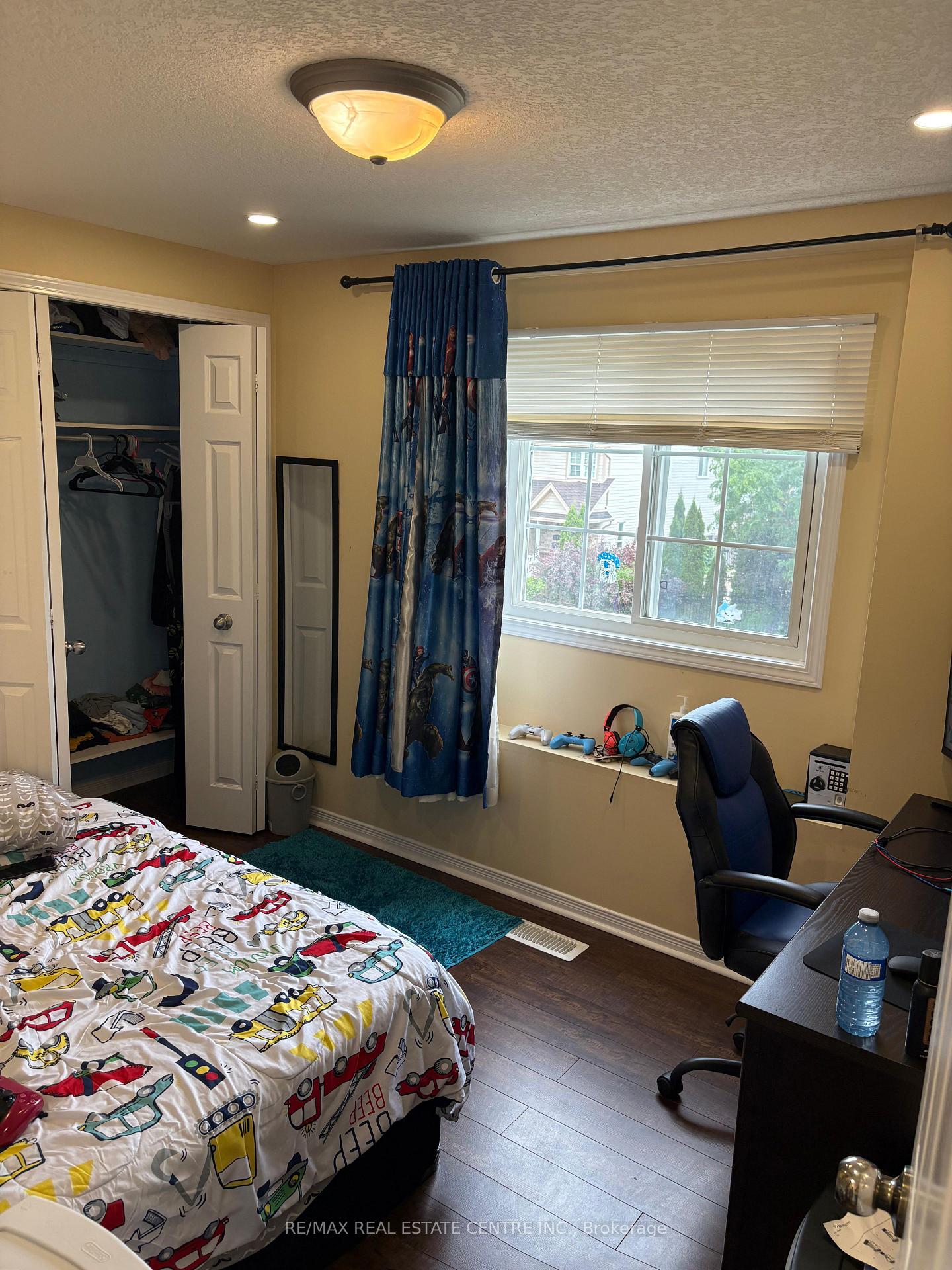 Photo 16 of 2 Sophia Crescent, Kitchener, Huron Park — HOMEH