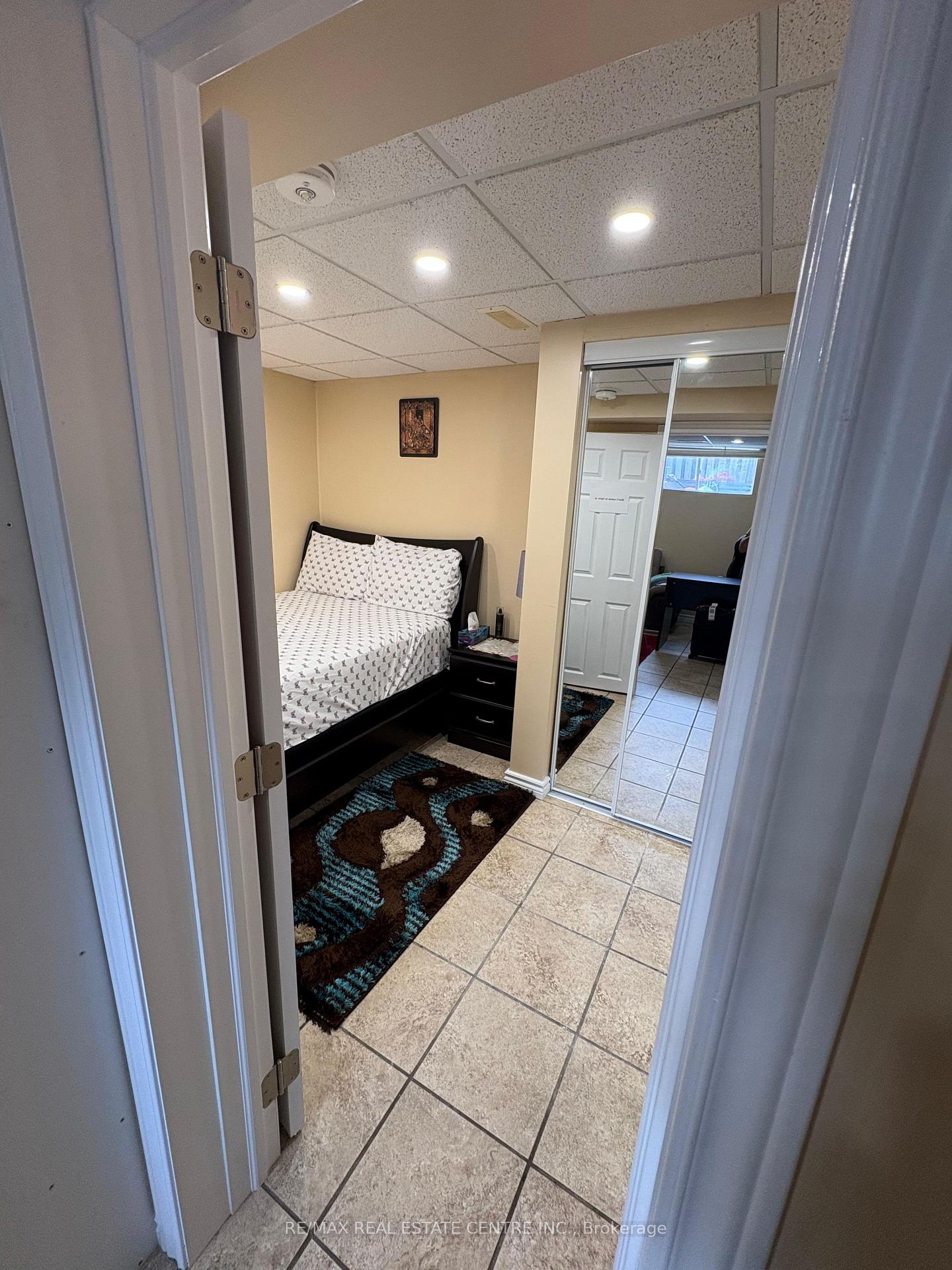Photo 19 of 2 Sophia Crescent, Kitchener, Huron Park — HOMEH