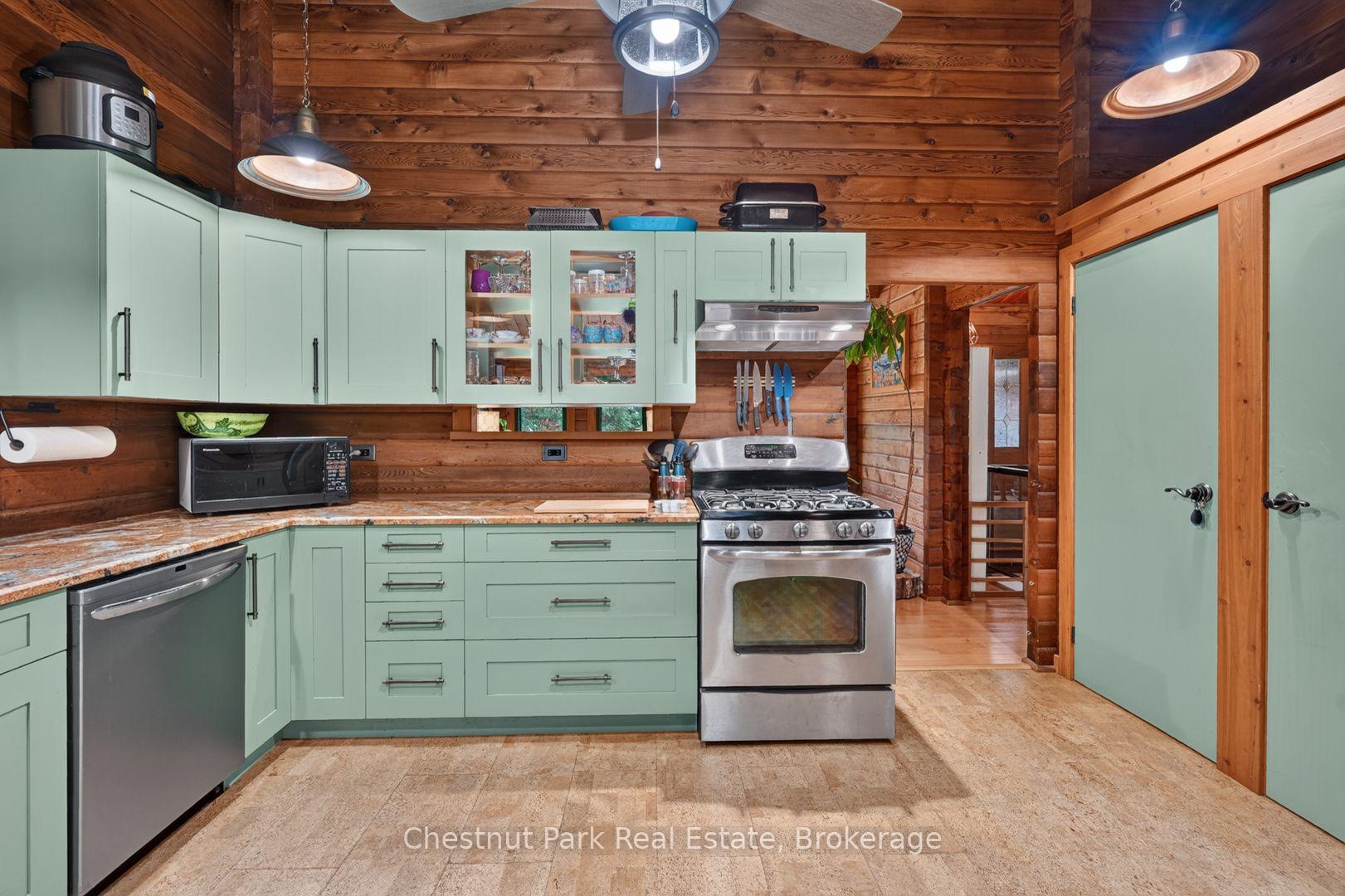 Photo 16 of 1162 High Falls Road, Bracebridge, Macaulay — HOMEH