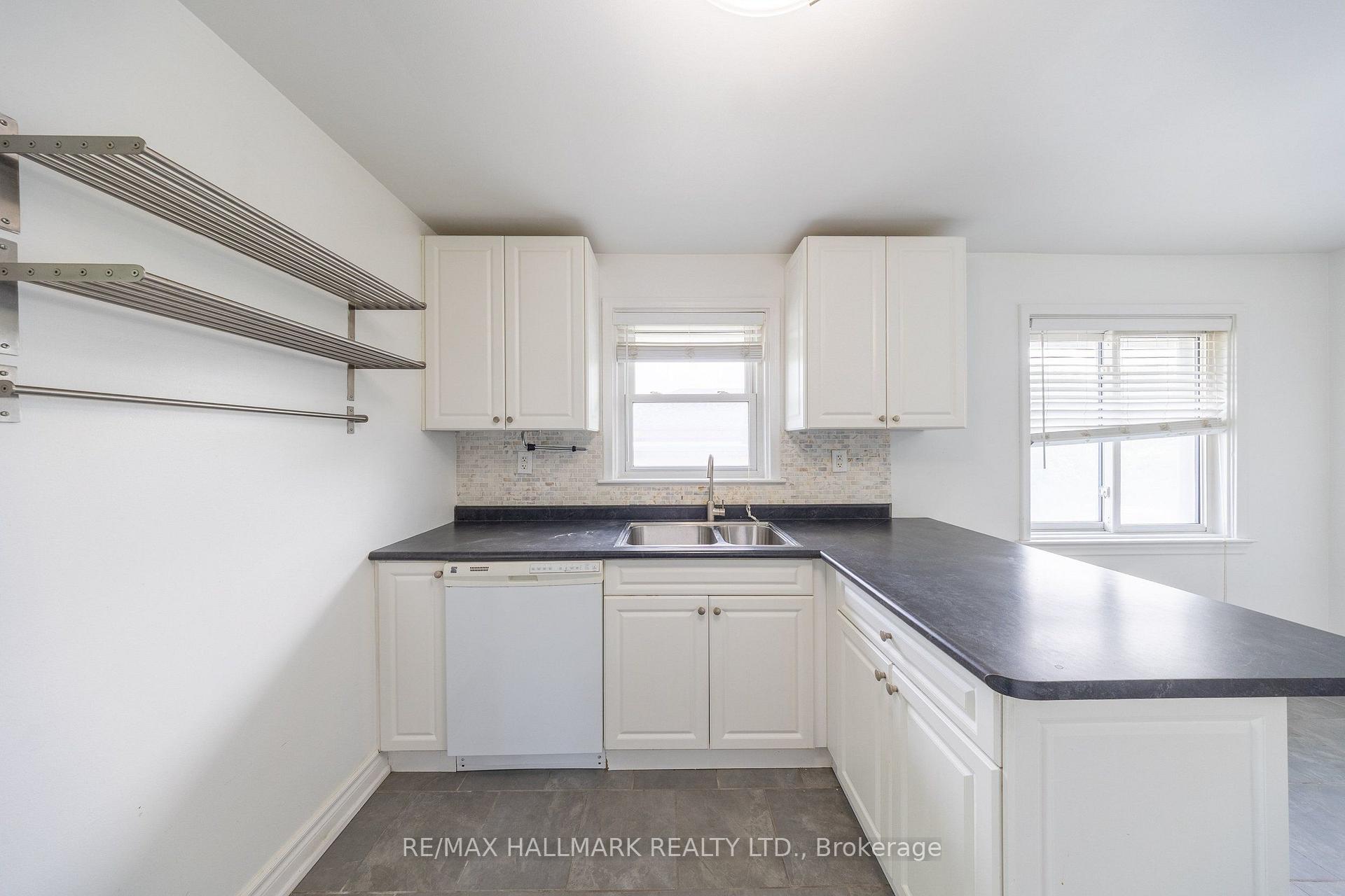 Photo 14 of Unit Main, 1118 Athol Street, Whitby, Downtown Whitby — HOMEH