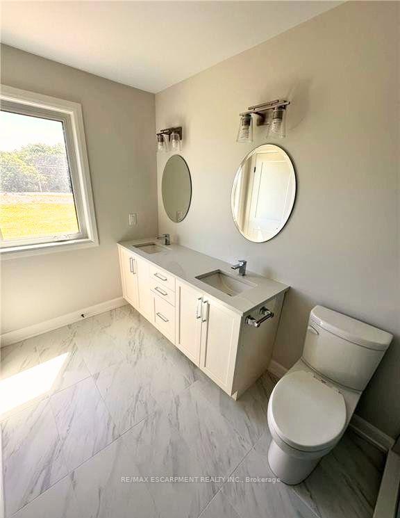 Photo 16 of 7174 Parsa Street, Niagara Falls, Brown — HOMEH