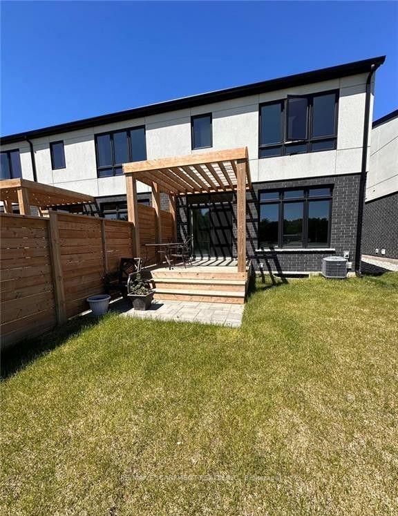 Photo 29 of 7174 Parsa Street, Niagara Falls, Brown — HOMEH