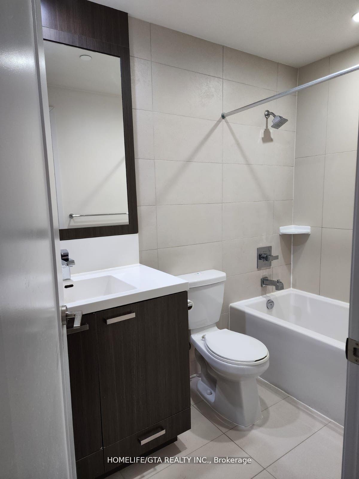 Photo 6 of Unit 428, 120 Harrison Garden Boulevard, North York, Willowdale East — HOMEH