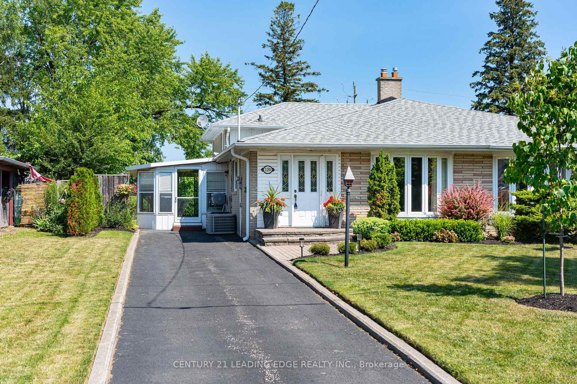 Photo 1 of 120 Sherwood Forest Drive, Markham, Bullock — HOMEH