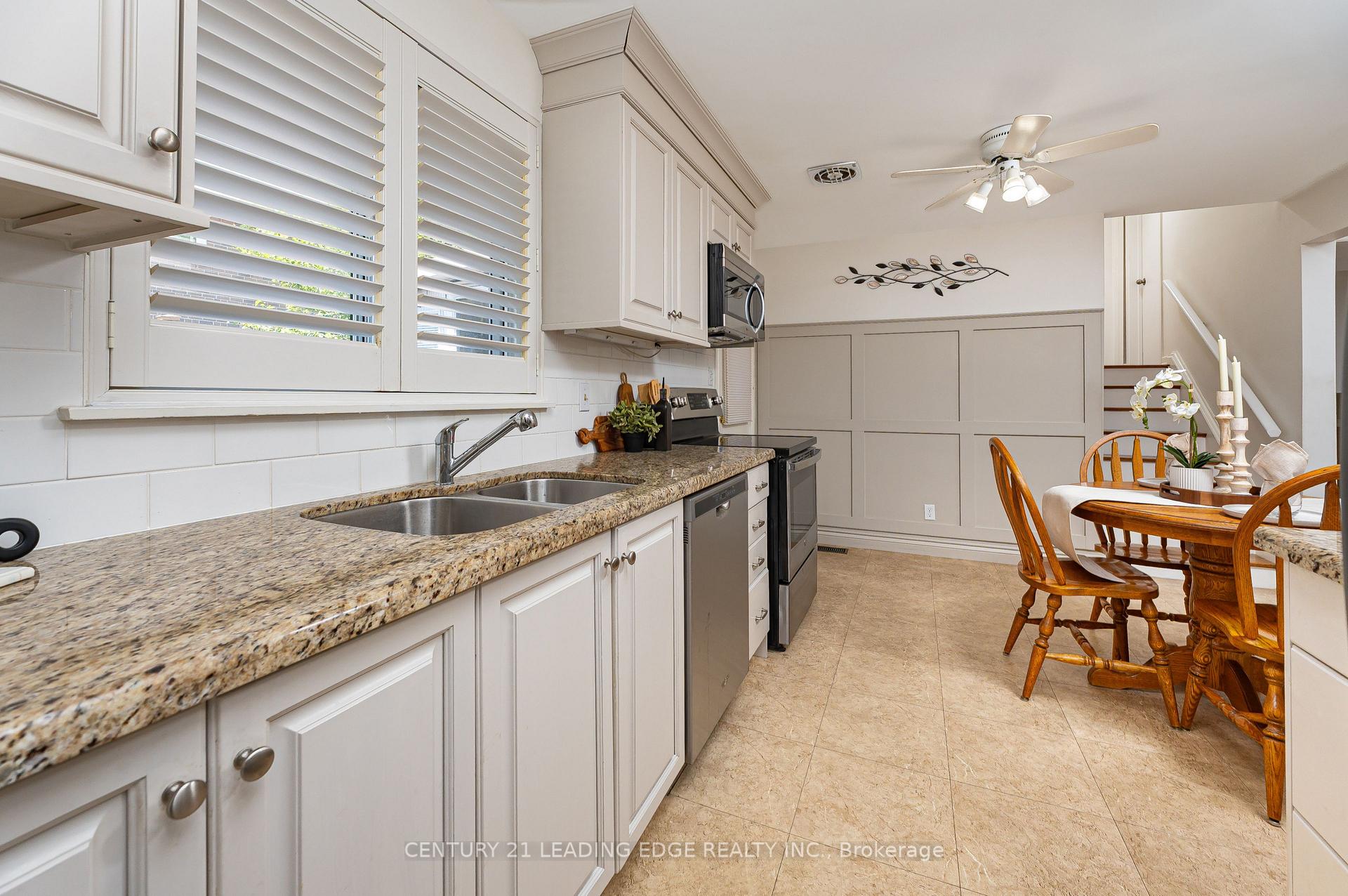 Photo 8 of 120 Sherwood Forest Drive, Markham, Bullock — HOMEH