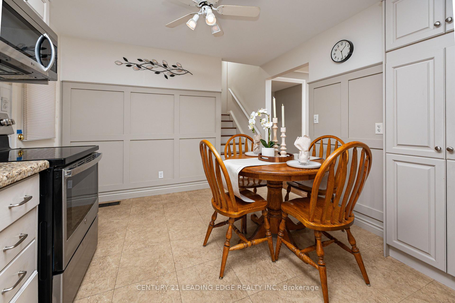 Photo 9 of 120 Sherwood Forest Drive, Markham, Bullock — HOMEH