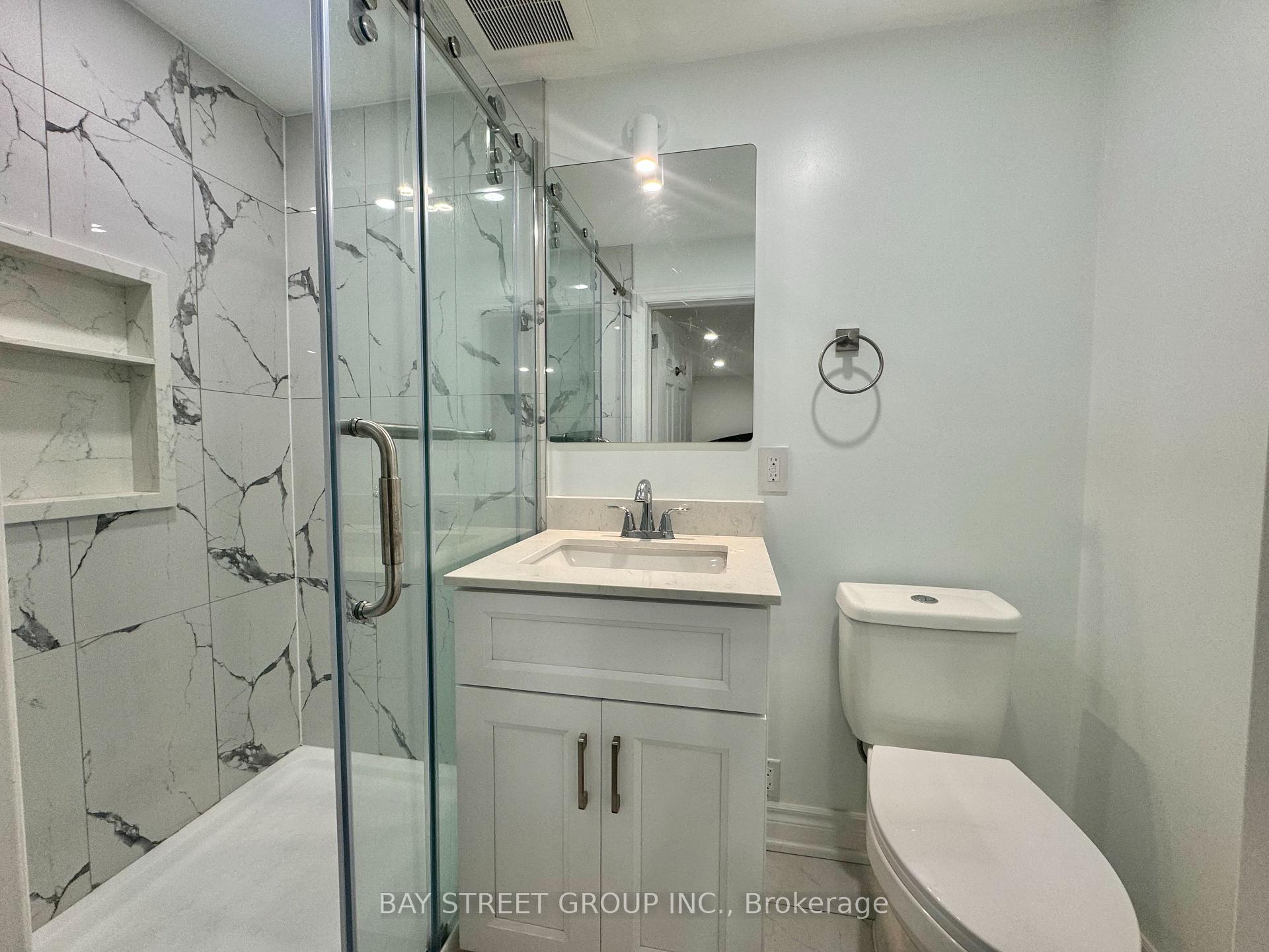 Photo 3 of Unit One Bed In W/O Basement, 8 Queensgate Court, Markham, Unionville — HOMEH
