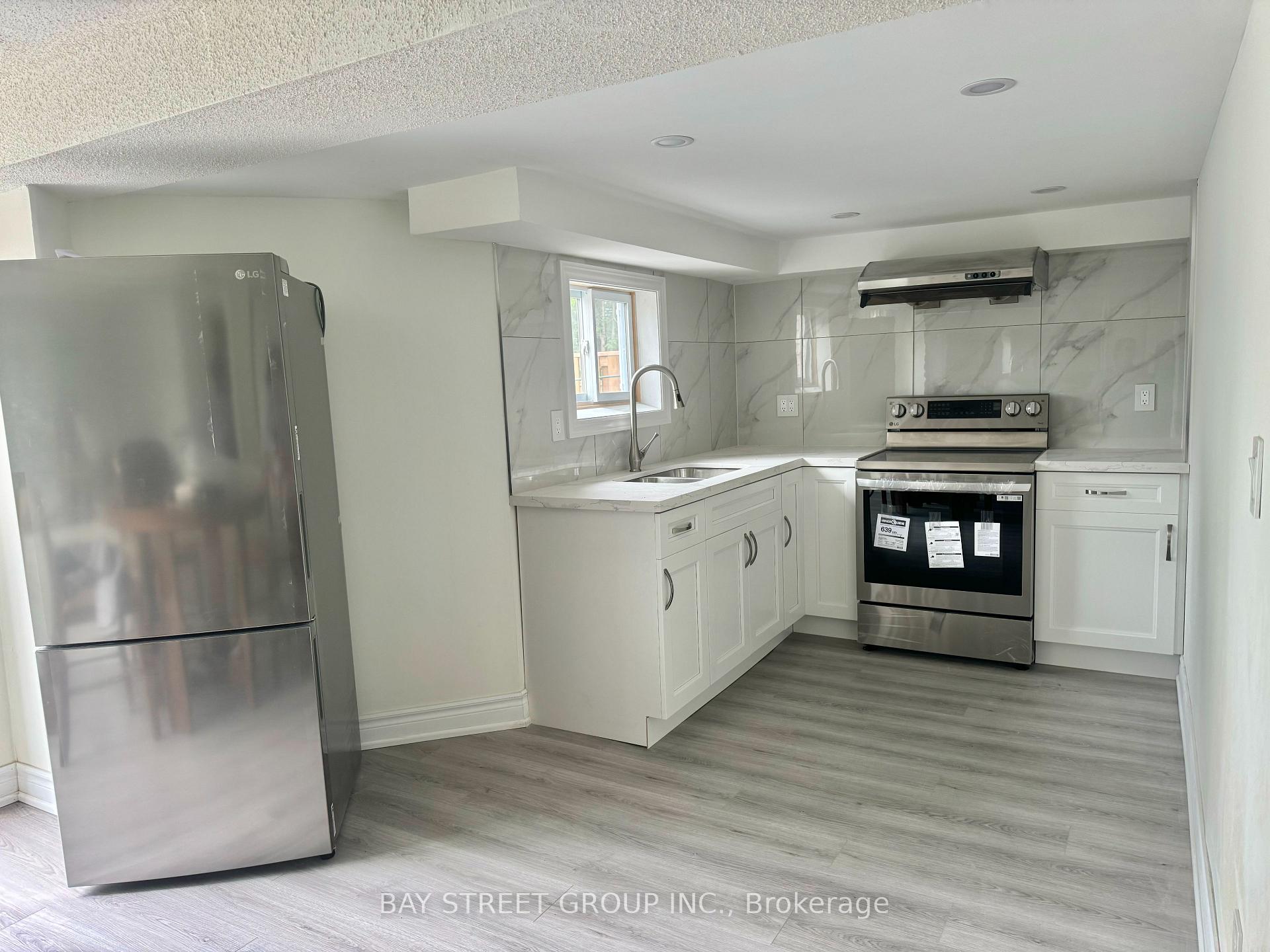 Photo 4 of Unit One Bed In W/O Basement, 8 Queensgate Court, Markham, Unionville — HOMEH