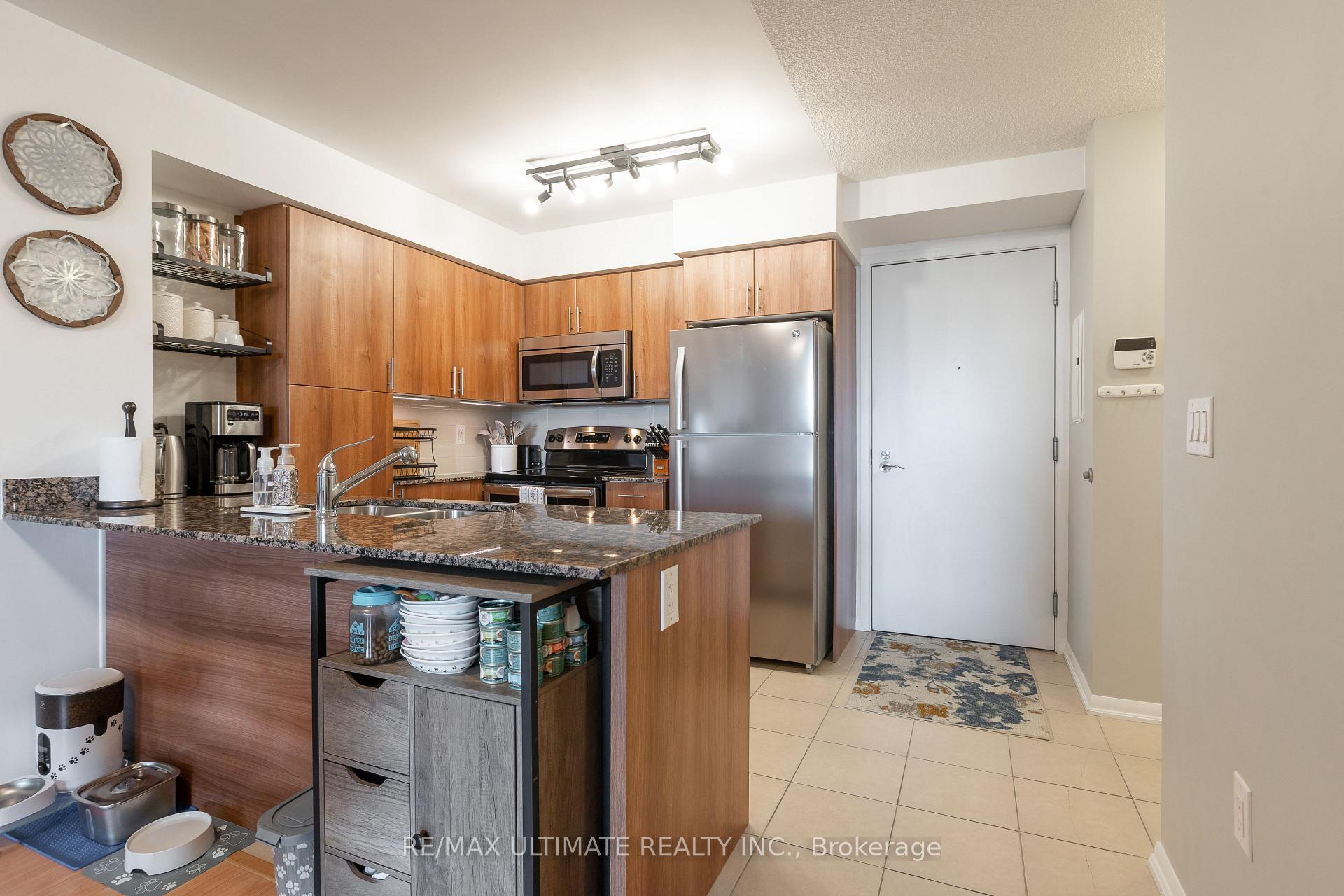 Photo 2 of Unit 308, 830 Lawrence Avenue W, North York, Yorkdale-Glen Park — HOMEH