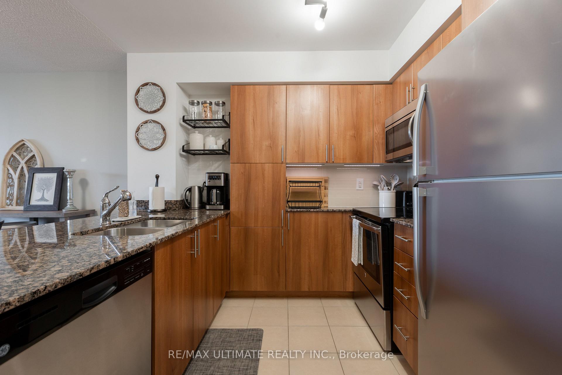 Photo 3 of Unit 308, 830 Lawrence Avenue W, North York, Yorkdale-Glen Park — HOMEH