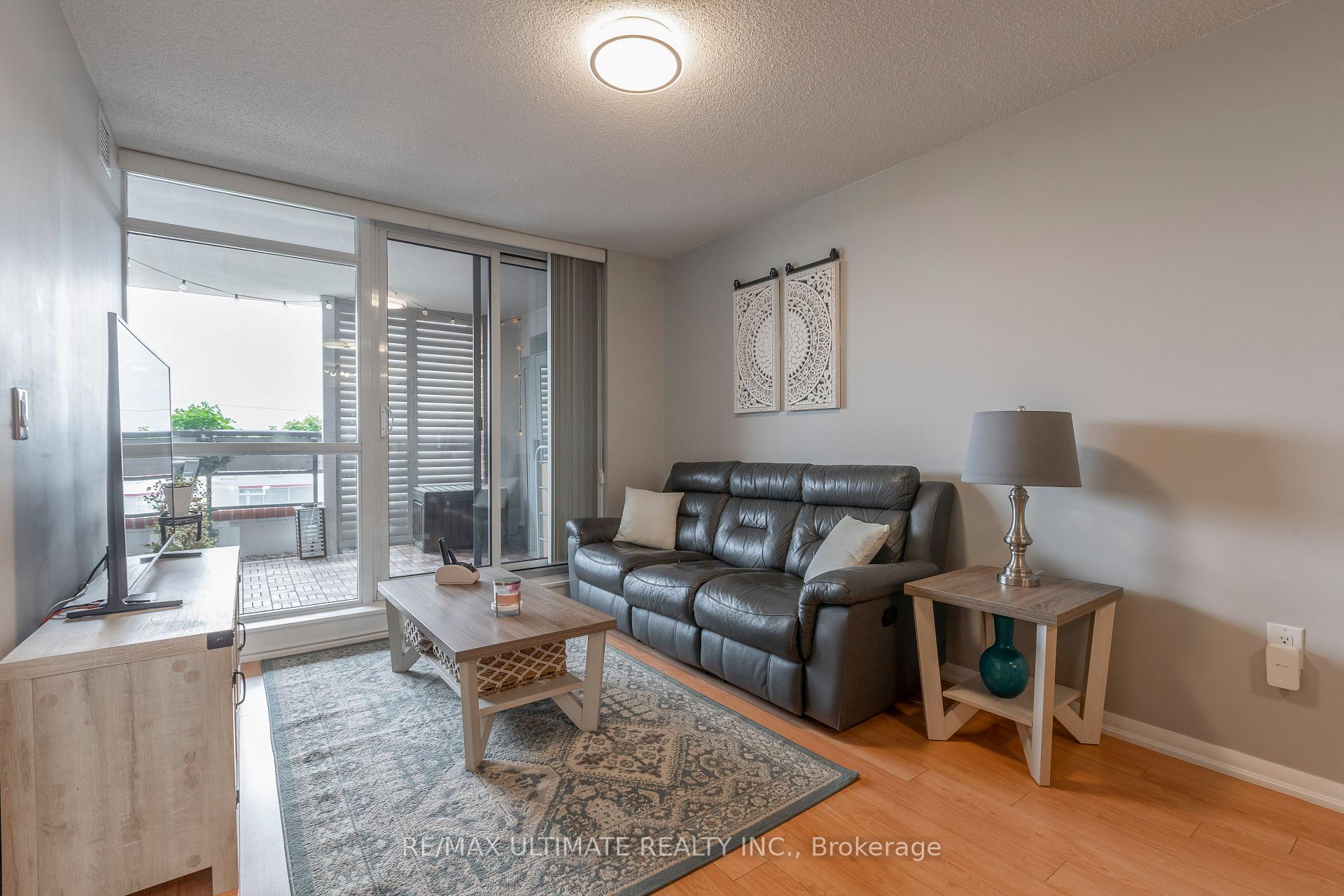 Photo 13 of Unit 308, 830 Lawrence Avenue W, North York, Yorkdale-Glen Park — HOMEH