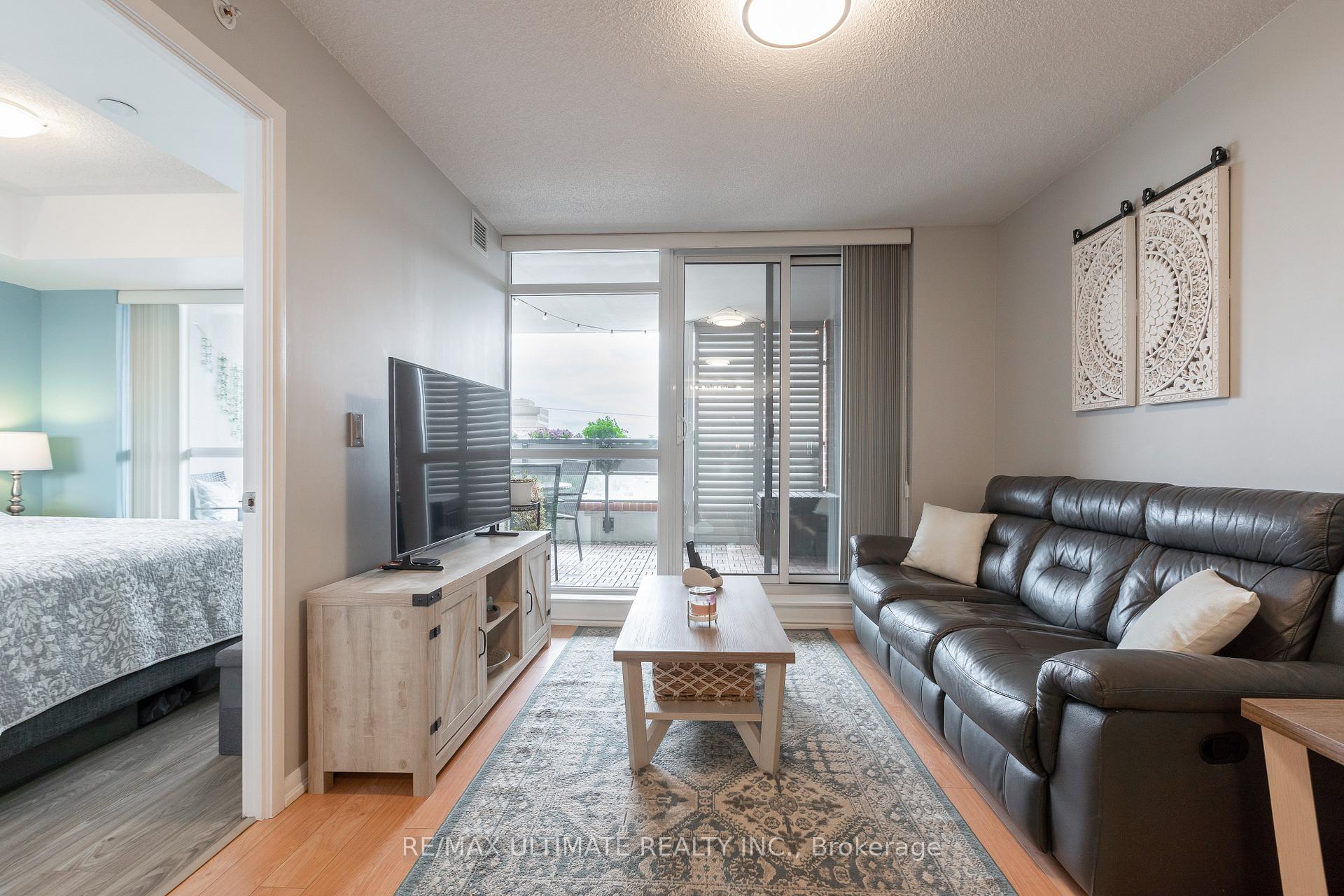 Photo 15 of Unit 308, 830 Lawrence Avenue W, North York, Yorkdale-Glen Park — HOMEH
