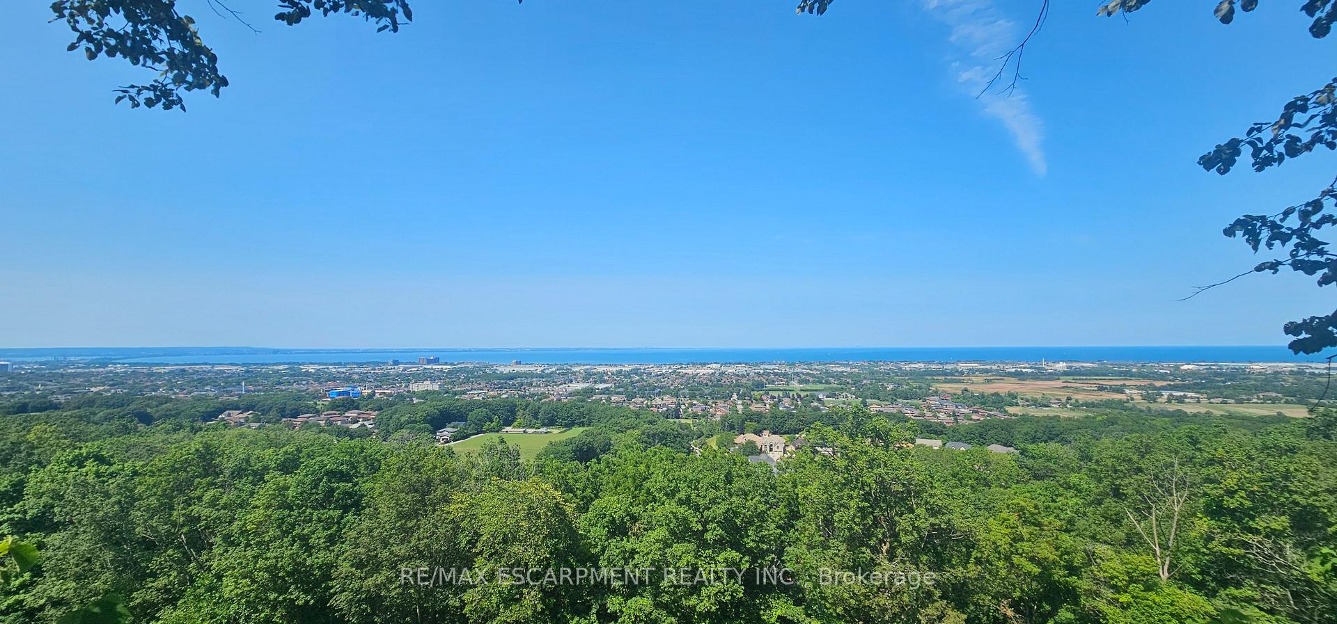 Photo 6 of 665 Ridge Road, Hamilton, Rural Stoney Creek — HOMEH