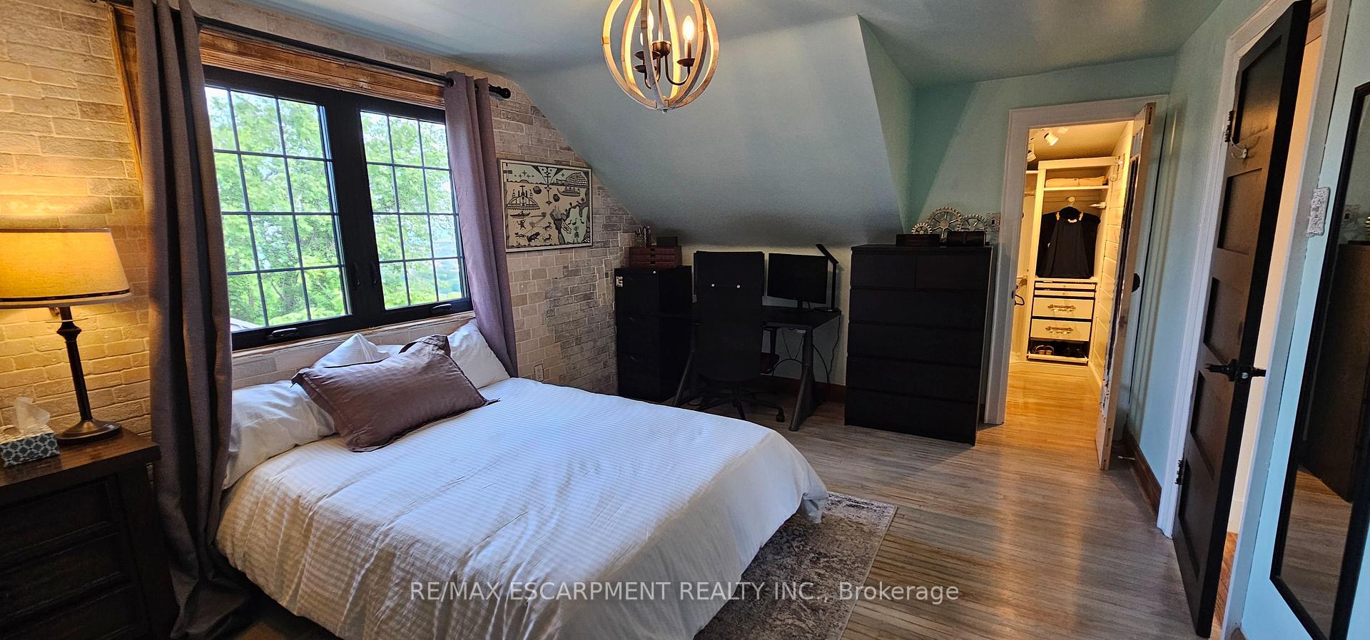 Photo 21 of 665 Ridge Road, Hamilton, Rural Stoney Creek — HOMEH