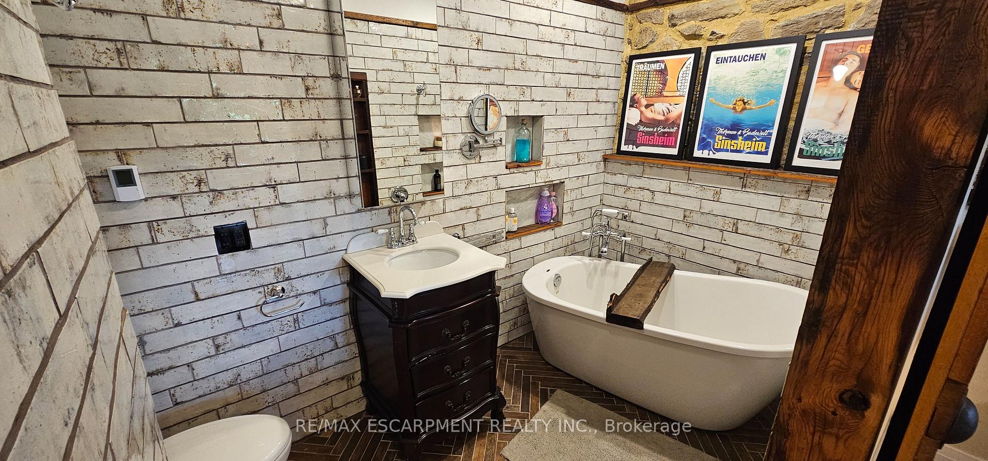 Photo 28 of 665 Ridge Road, Hamilton, Rural Stoney Creek — HOMEH