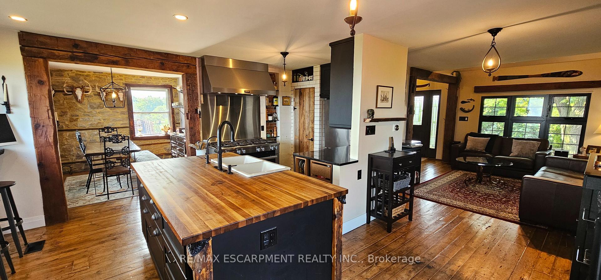 Photo 29 of 665 Ridge Road, Hamilton, Rural Stoney Creek — HOMEH