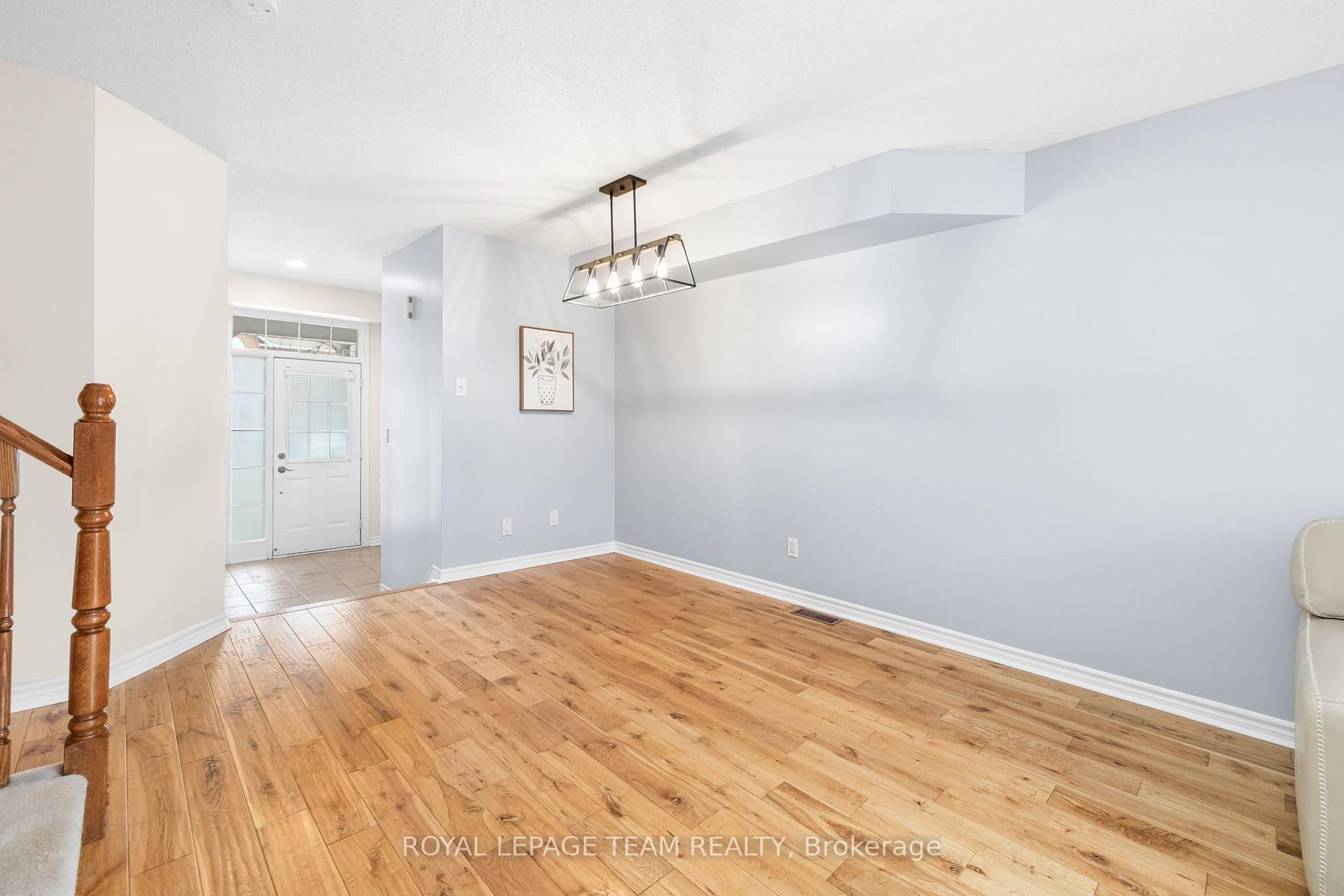 Photo 6 of 189 Gray Crescent, Ottawa, Kanata - Beaverbrook — HOMEH