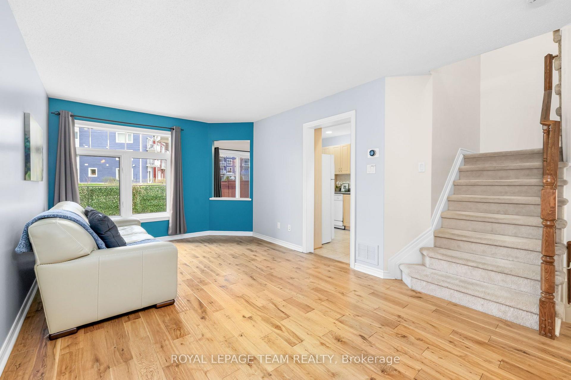 Photo 9 of 189 Gray Crescent, Ottawa, Kanata - Beaverbrook — HOMEH