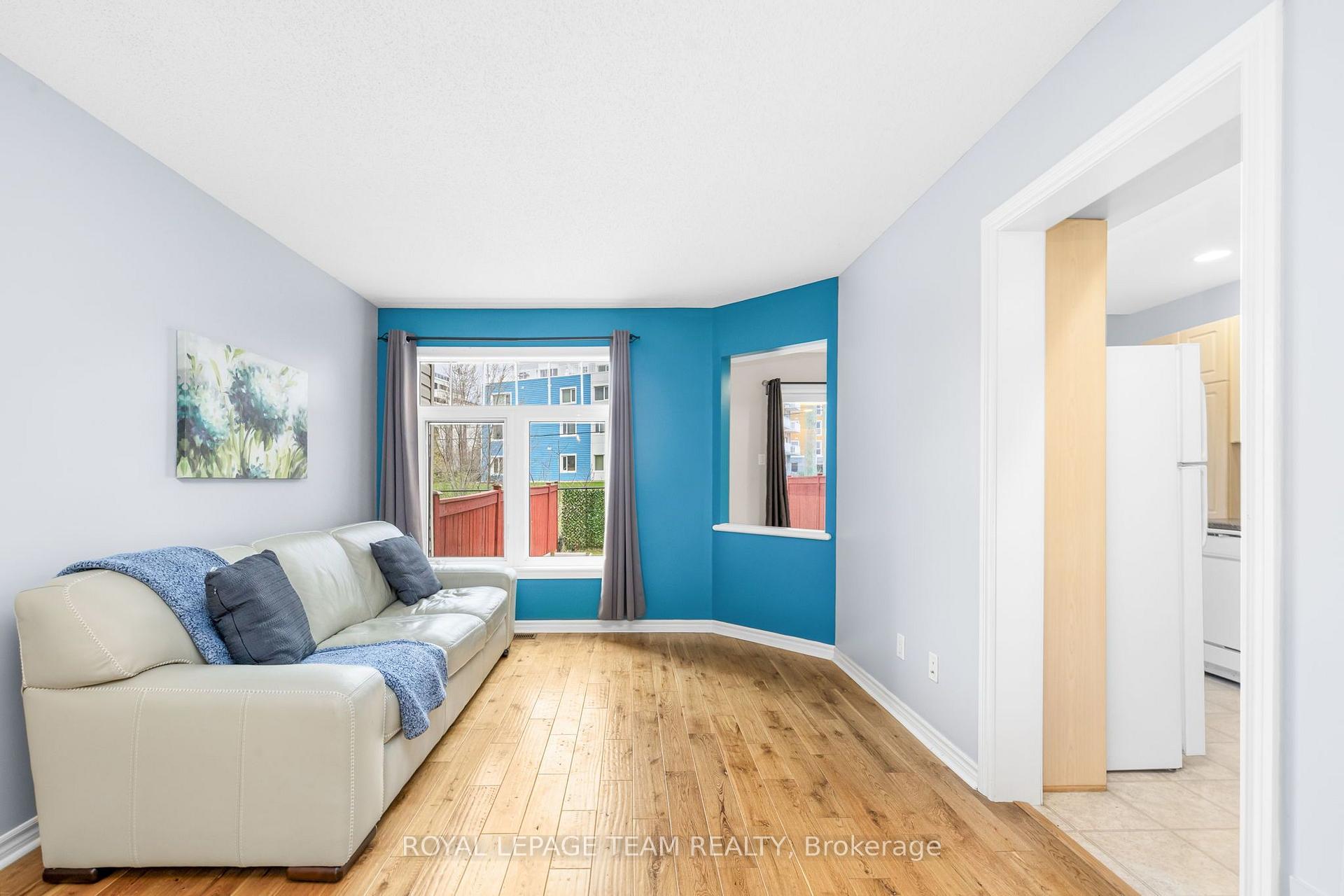 Photo 10 of 189 Gray Crescent, Ottawa, Kanata - Beaverbrook — HOMEH