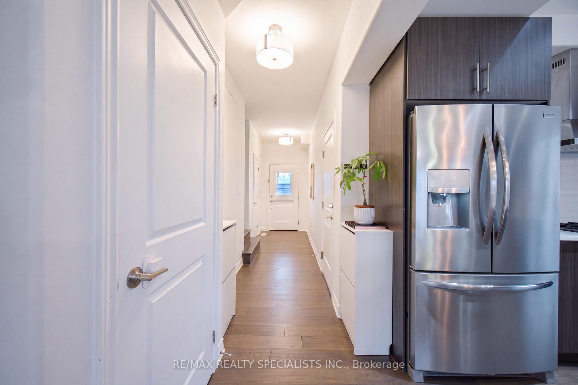 Photo 4 of 27 Harmony Way, Thorold, Rolling Meadows — HOMEH