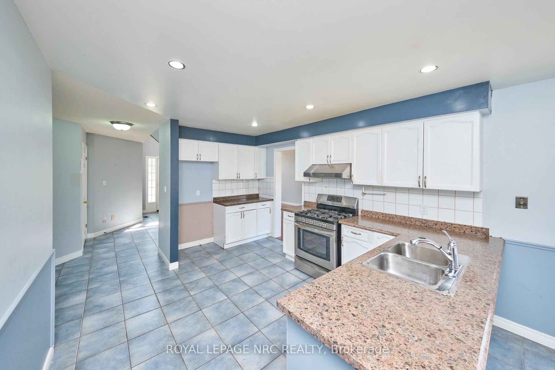 Photo 15 of 15 Creanona Boulevard, Hamilton, Winona Park — HOMEH