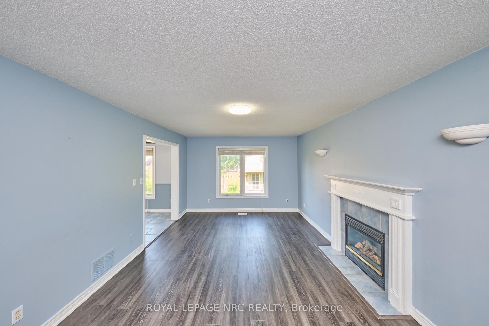 Photo 23 of 15 Creanona Boulevard, Hamilton, Winona Park — HOMEH