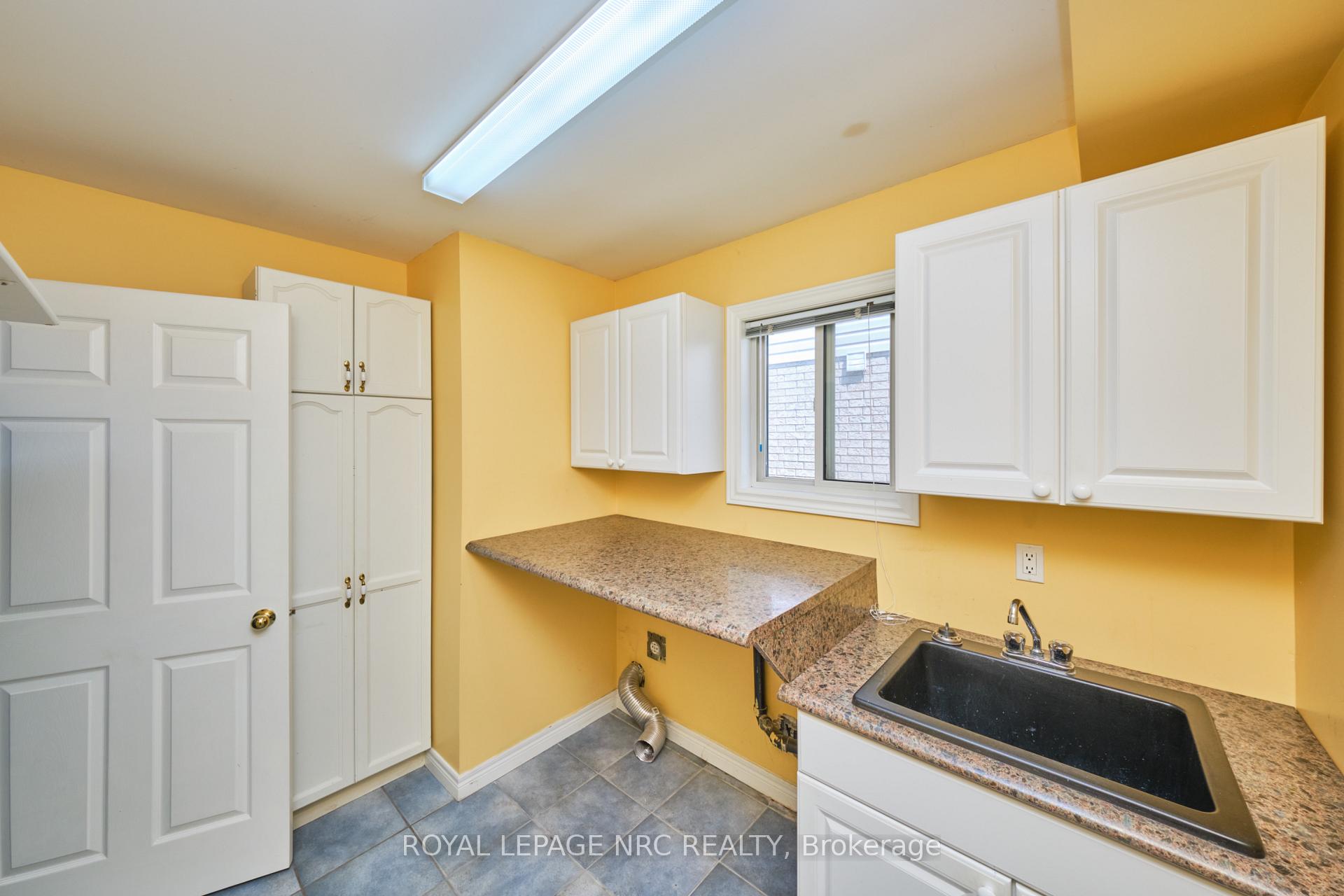 Photo 26 of 15 Creanona Boulevard, Hamilton, Winona Park — HOMEH