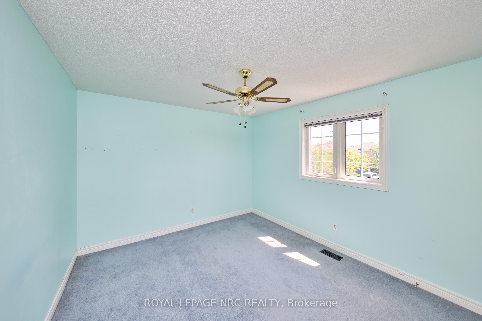 Photo 34 of 15 Creanona Boulevard, Hamilton, Winona Park — HOMEH