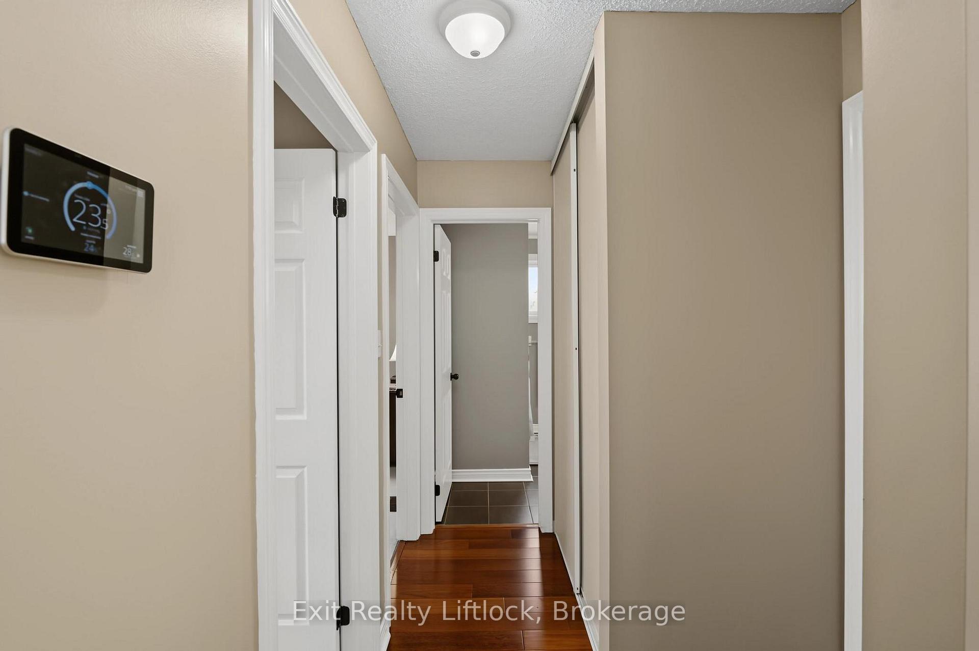 Photo 15 of 2522 Marsdale Drive, Peterborough, Ashburnham Ward 4 — HOMEH