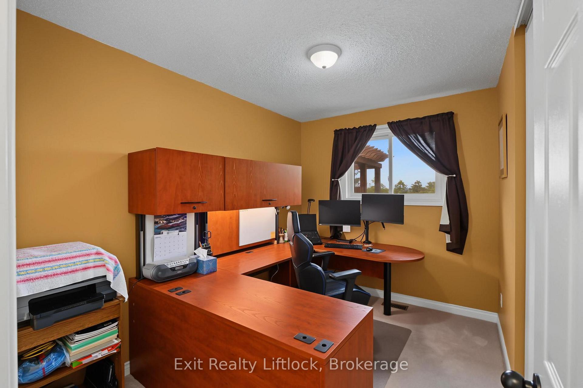 Photo 16 of 2522 Marsdale Drive, Peterborough, Ashburnham Ward 4 — HOMEH