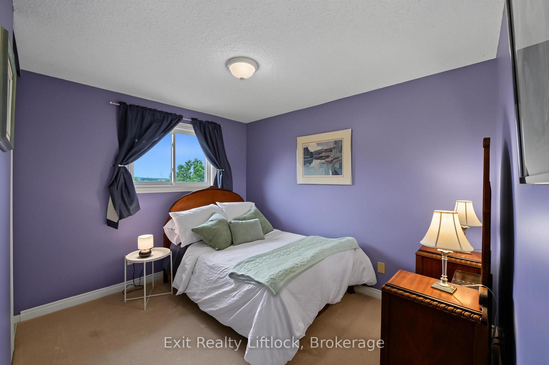 Photo 21 of 2522 Marsdale Drive, Peterborough, Ashburnham Ward 4 — HOMEH