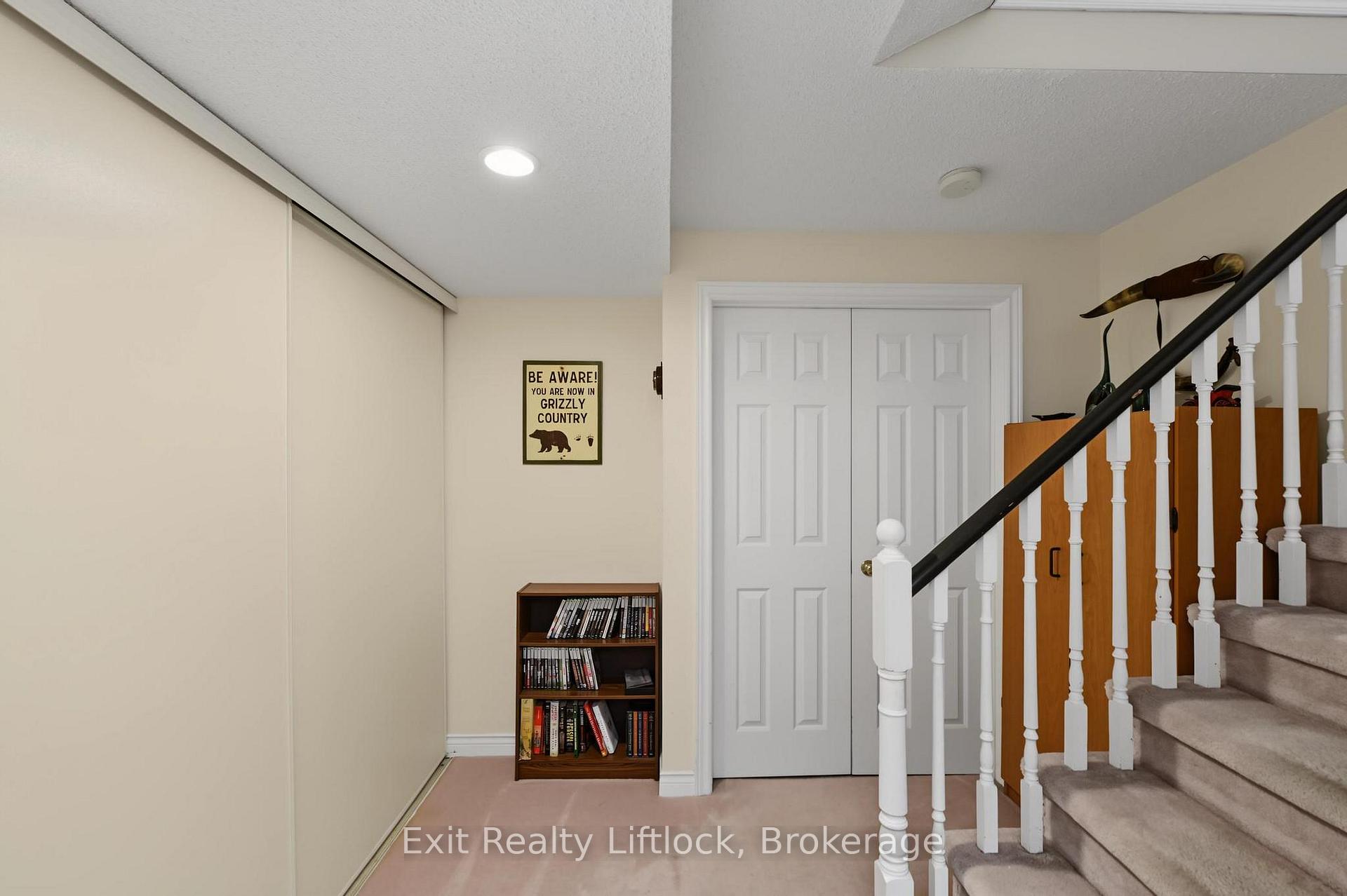 Photo 24 of 2522 Marsdale Drive, Peterborough, Ashburnham Ward 4 — HOMEH