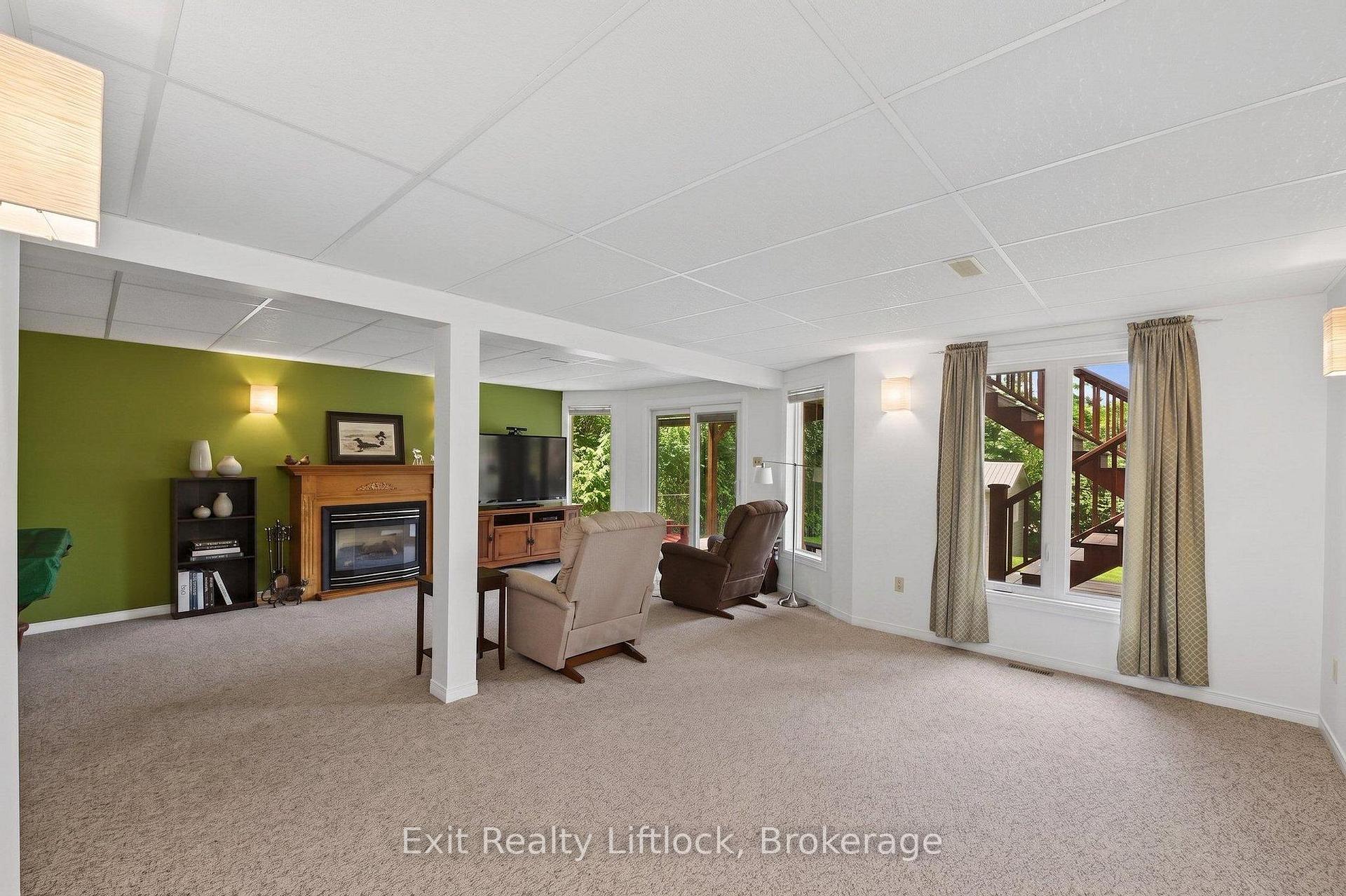 Photo 26 of 2522 Marsdale Drive, Peterborough, Ashburnham Ward 4 — HOMEH