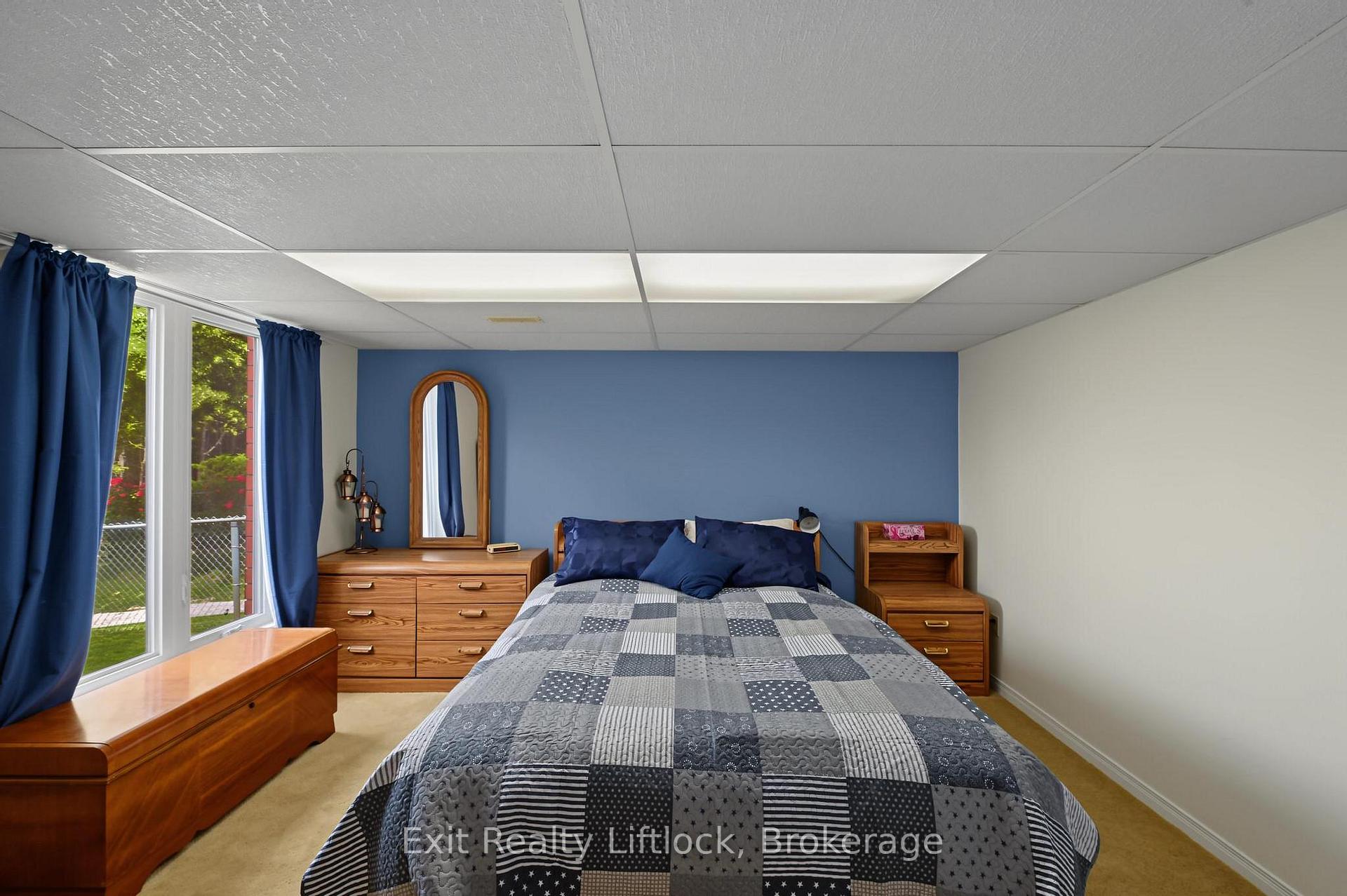 Photo 33 of 2522 Marsdale Drive, Peterborough, Ashburnham Ward 4 — HOMEH