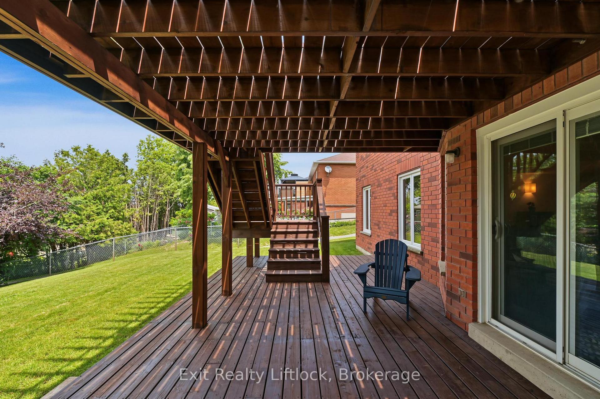 Photo 42 of 2522 Marsdale Drive, Peterborough, Ashburnham Ward 4 — HOMEH