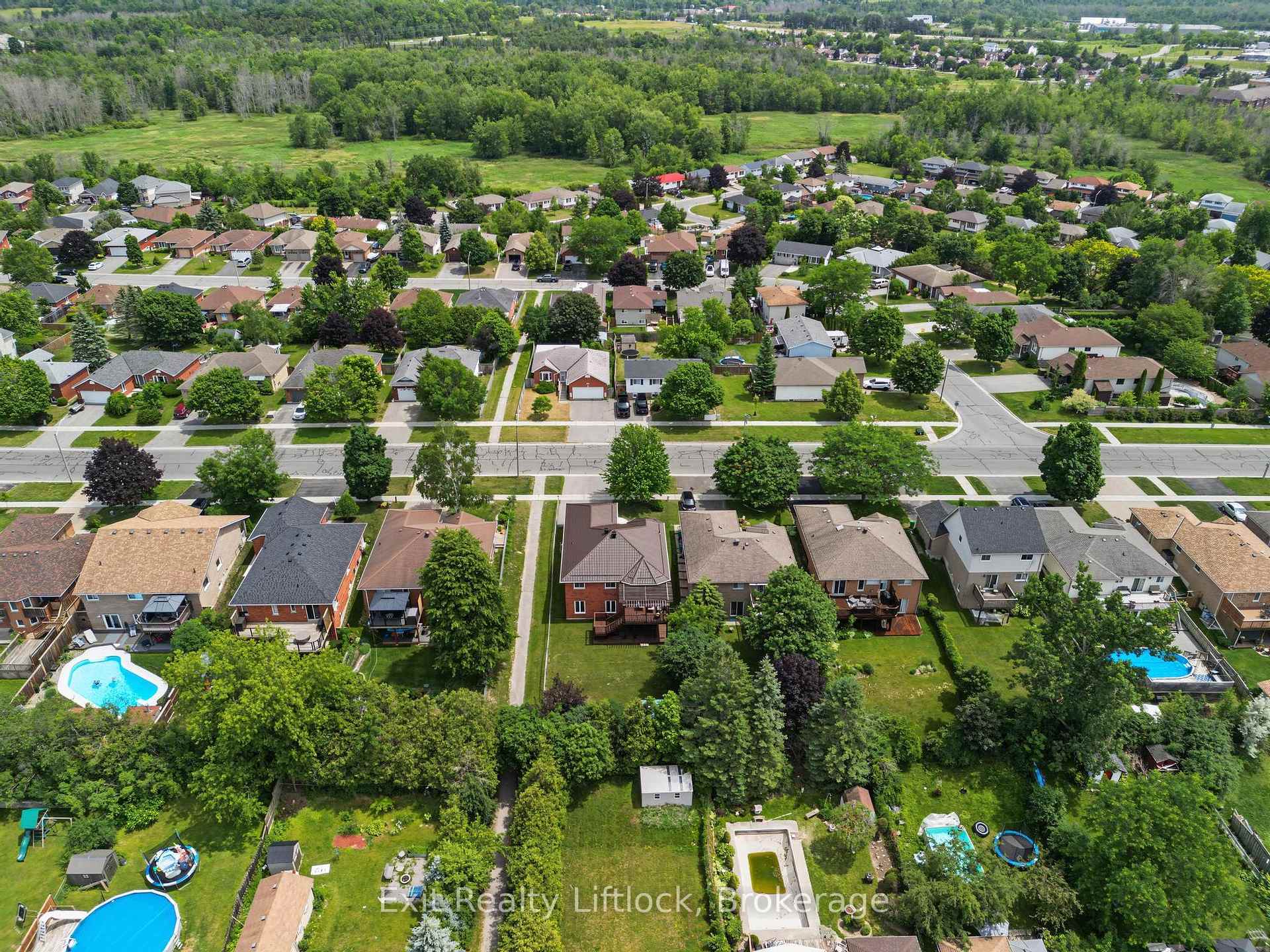 Photo 51 of 2522 Marsdale Drive, Peterborough, Ashburnham Ward 4 — HOMEH
