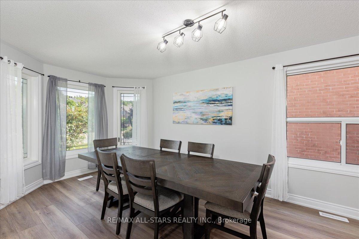 Photo 6 of 22 Kelsey Crescent, Barrie, Ardagh — HOMEH