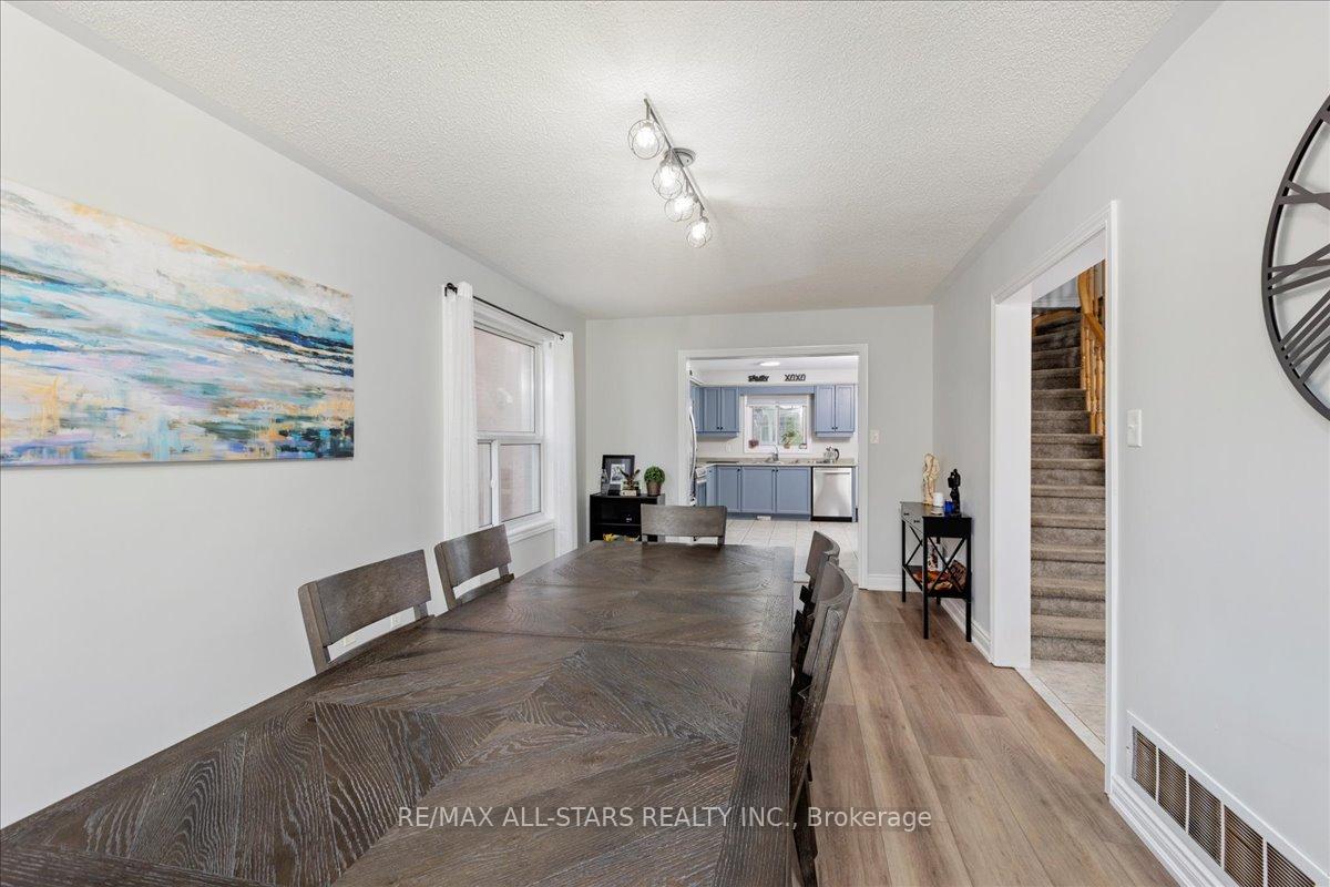 Photo 7 of 22 Kelsey Crescent, Barrie, Ardagh — HOMEH
