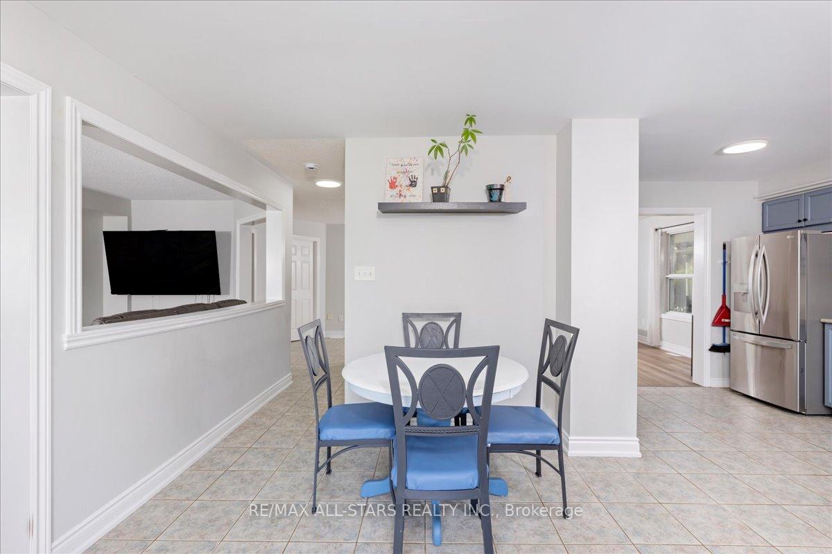 Photo 11 of 22 Kelsey Crescent, Barrie, Ardagh — HOMEH
