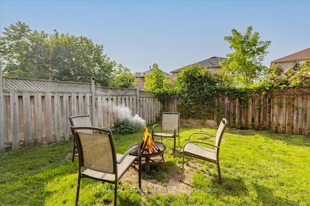Photo 37 of 22 Kelsey Crescent, Barrie, Ardagh — HOMEH