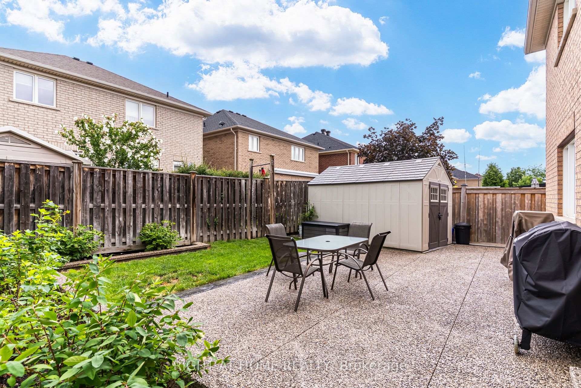 Photo 46 of 645 Caldwell Crescent, Milton, Beaty — HOMEH