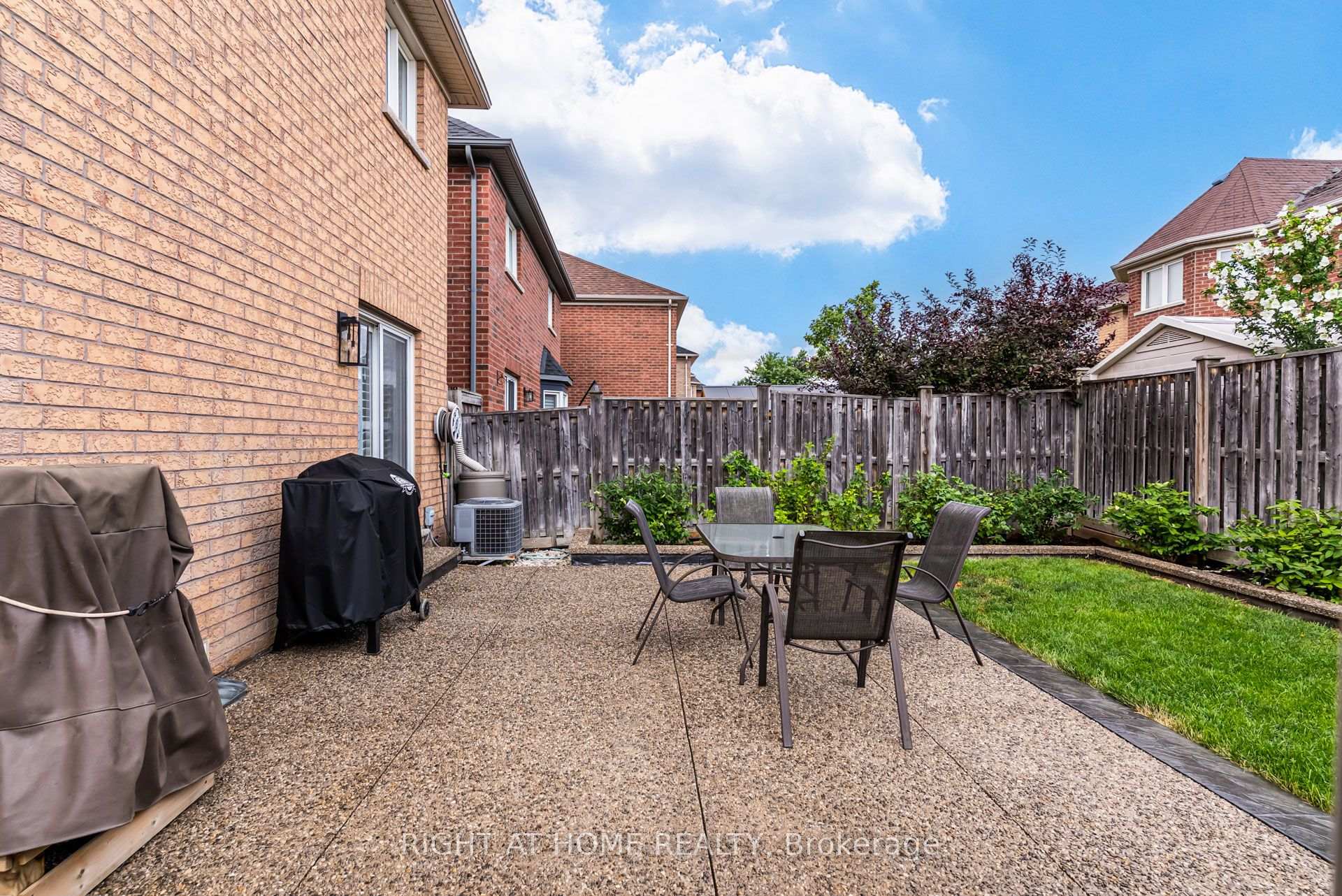 Photo 49 of 645 Caldwell Crescent, Milton, Beaty — HOMEH