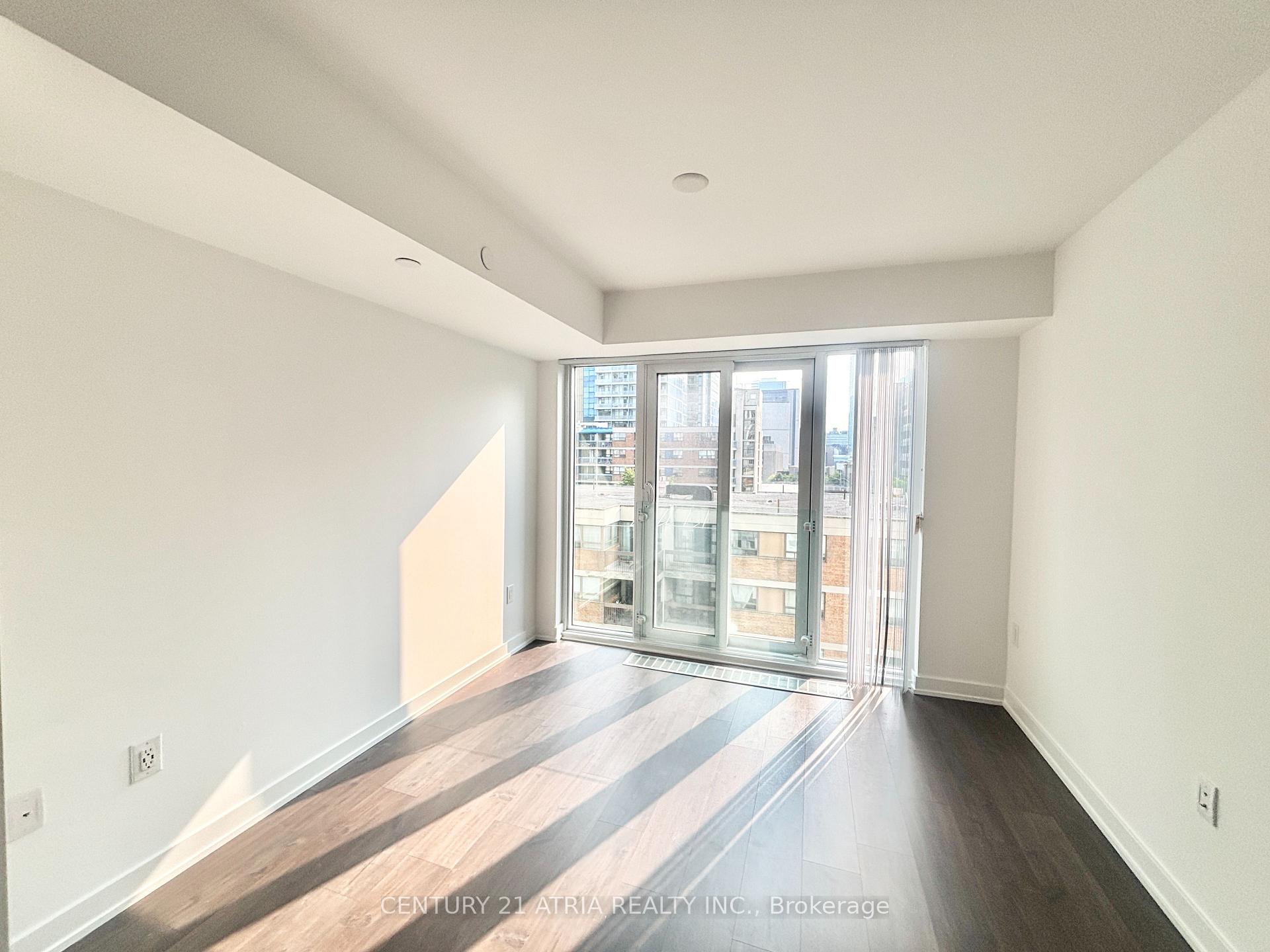 Photo 6 of Unit 811, 50 McCaul St Street, Toronto, Kensington-Chinatown — HOMEH