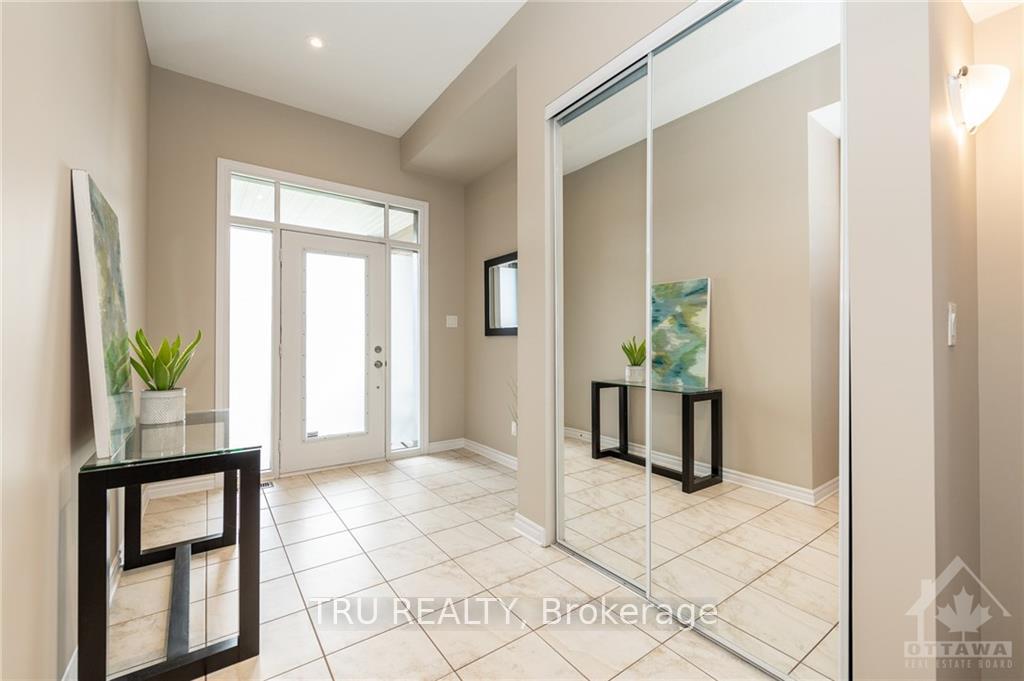 Photo 3 of 347 Ardmore Street, Ottawa, Riverside South/Gloucester Glen — HOMEH