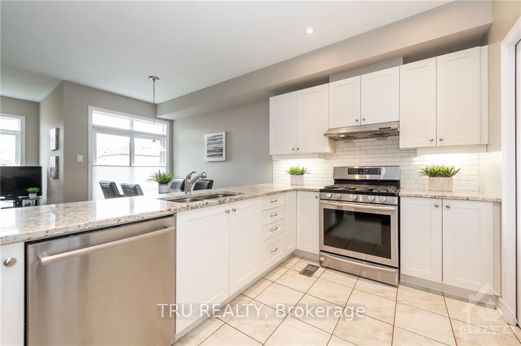 Photo 7 of 347 Ardmore Street, Ottawa, Riverside South/Gloucester Glen — HOMEH