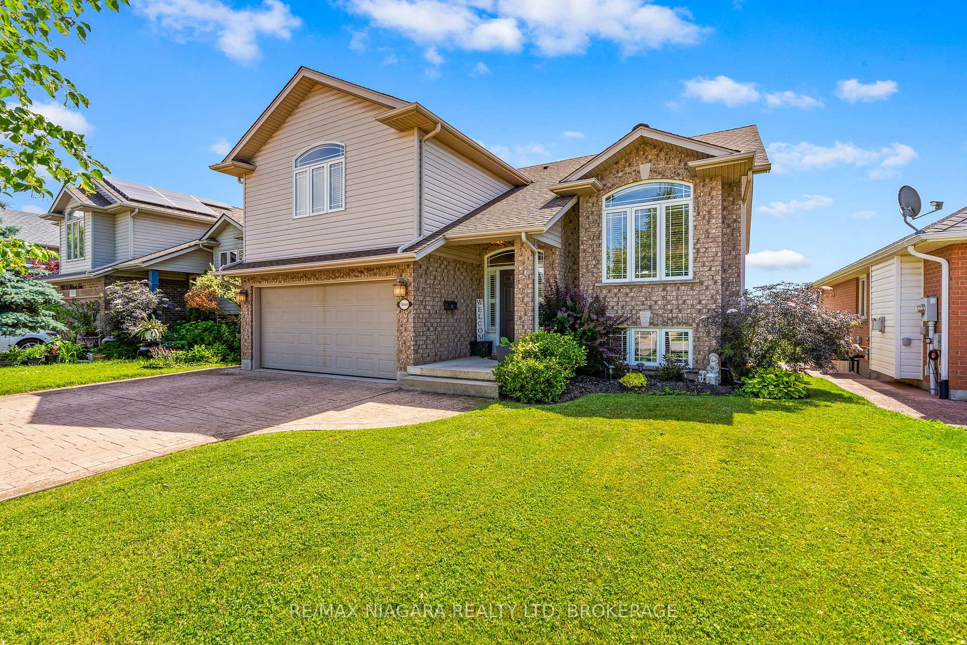 Photo 1 of 7040 St Michael Avenue, Niagara Falls, Forestview — HOMEH