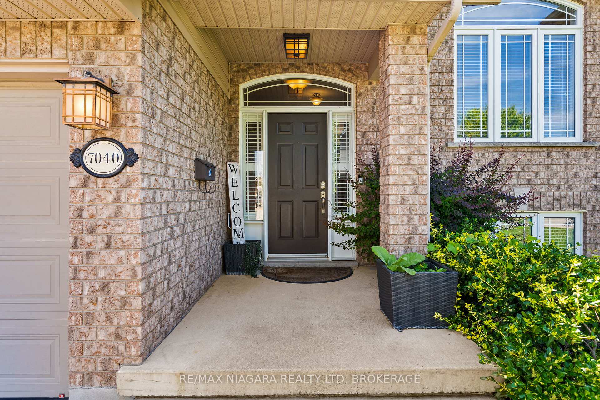Photo 4 of 7040 St Michael Avenue, Niagara Falls, Forestview — HOMEH
