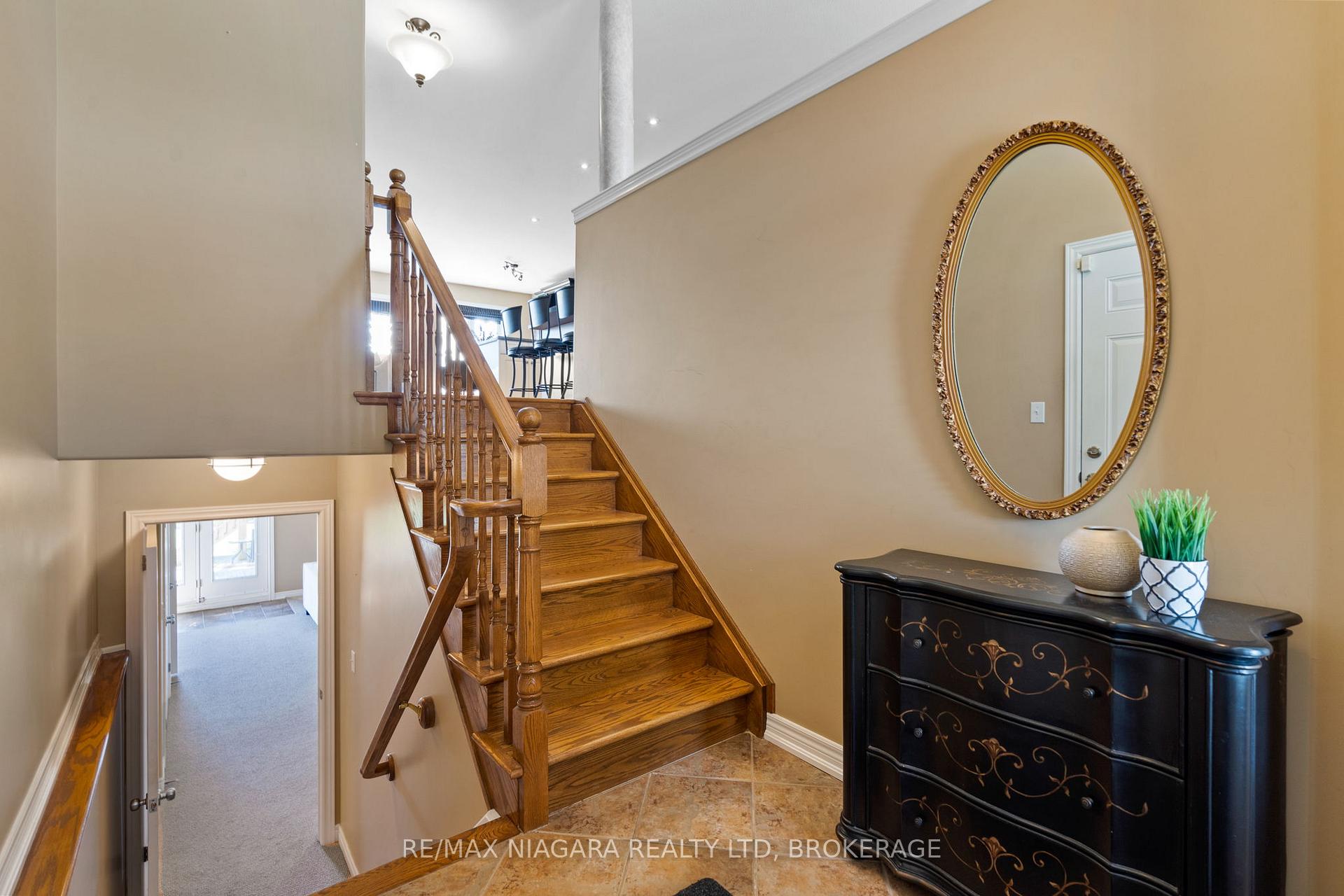 Photo 6 of 7040 St Michael Avenue, Niagara Falls, Forestview — HOMEH