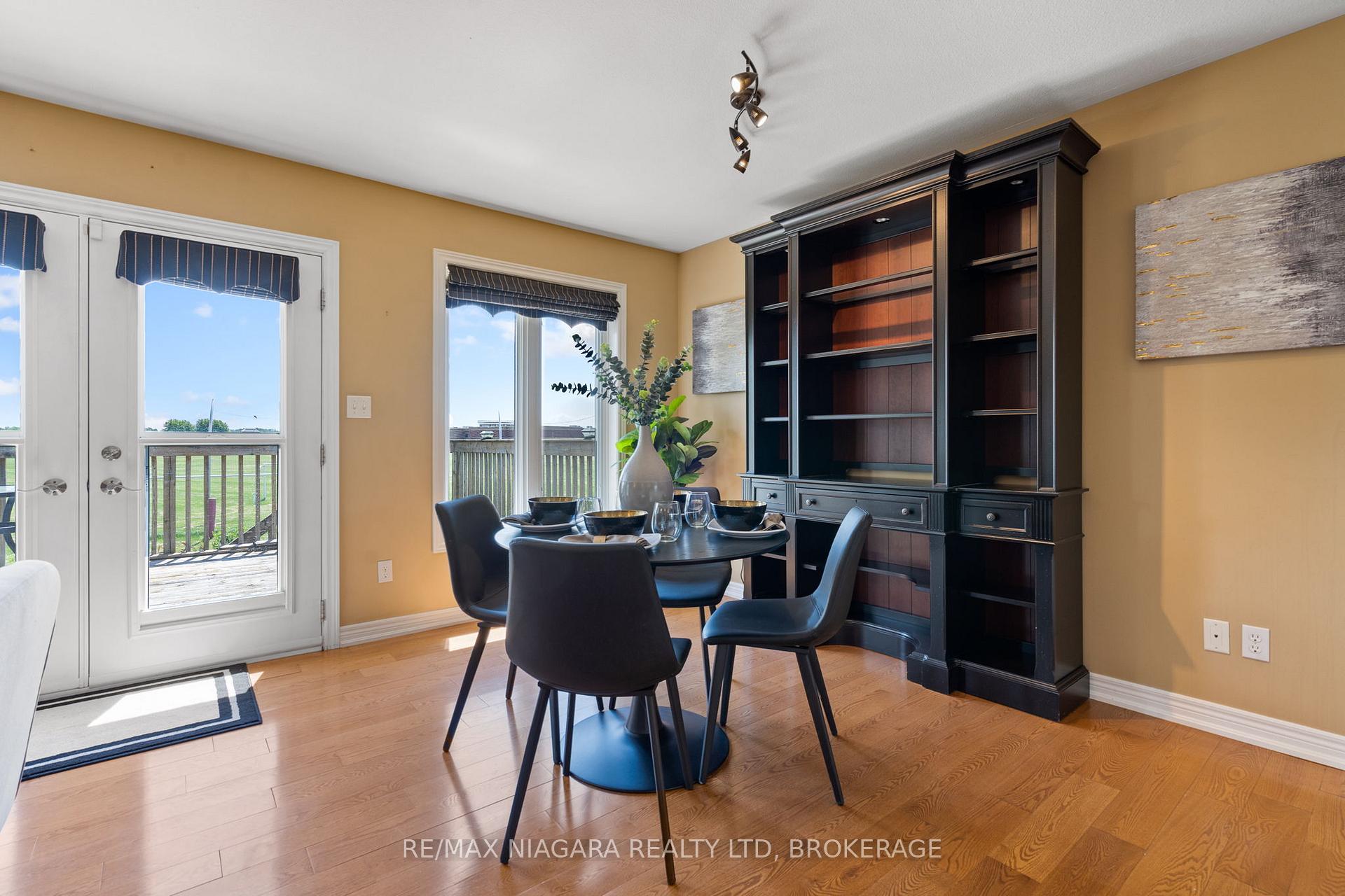Photo 10 of 7040 St Michael Avenue, Niagara Falls, Forestview — HOMEH